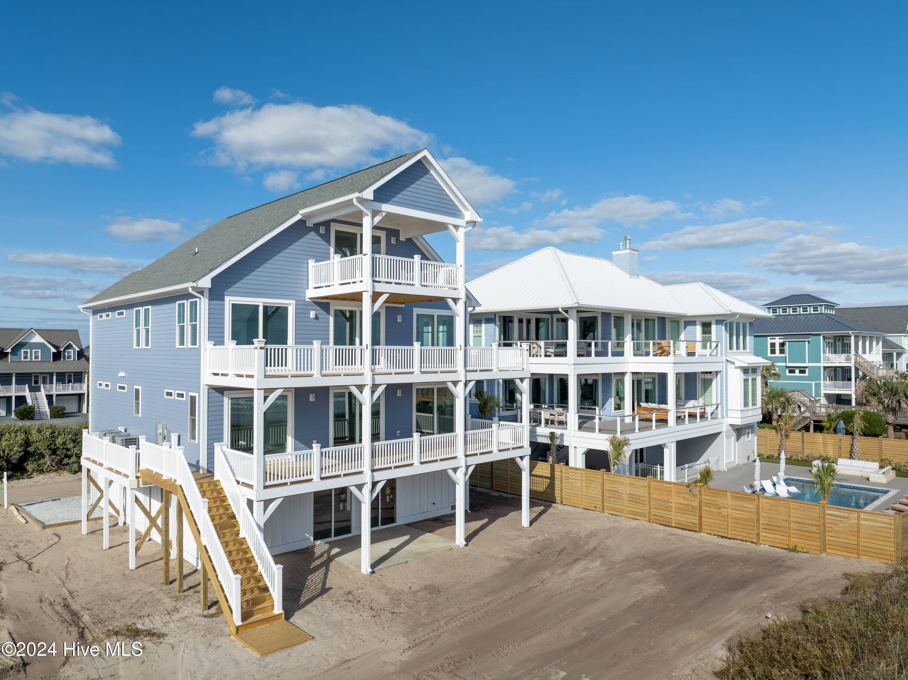 North Topsail Beach, NC 28460,748 New River Inlet RD