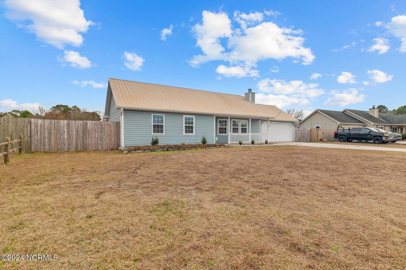 Hubert, NC 28539,412 Foxtrace LN