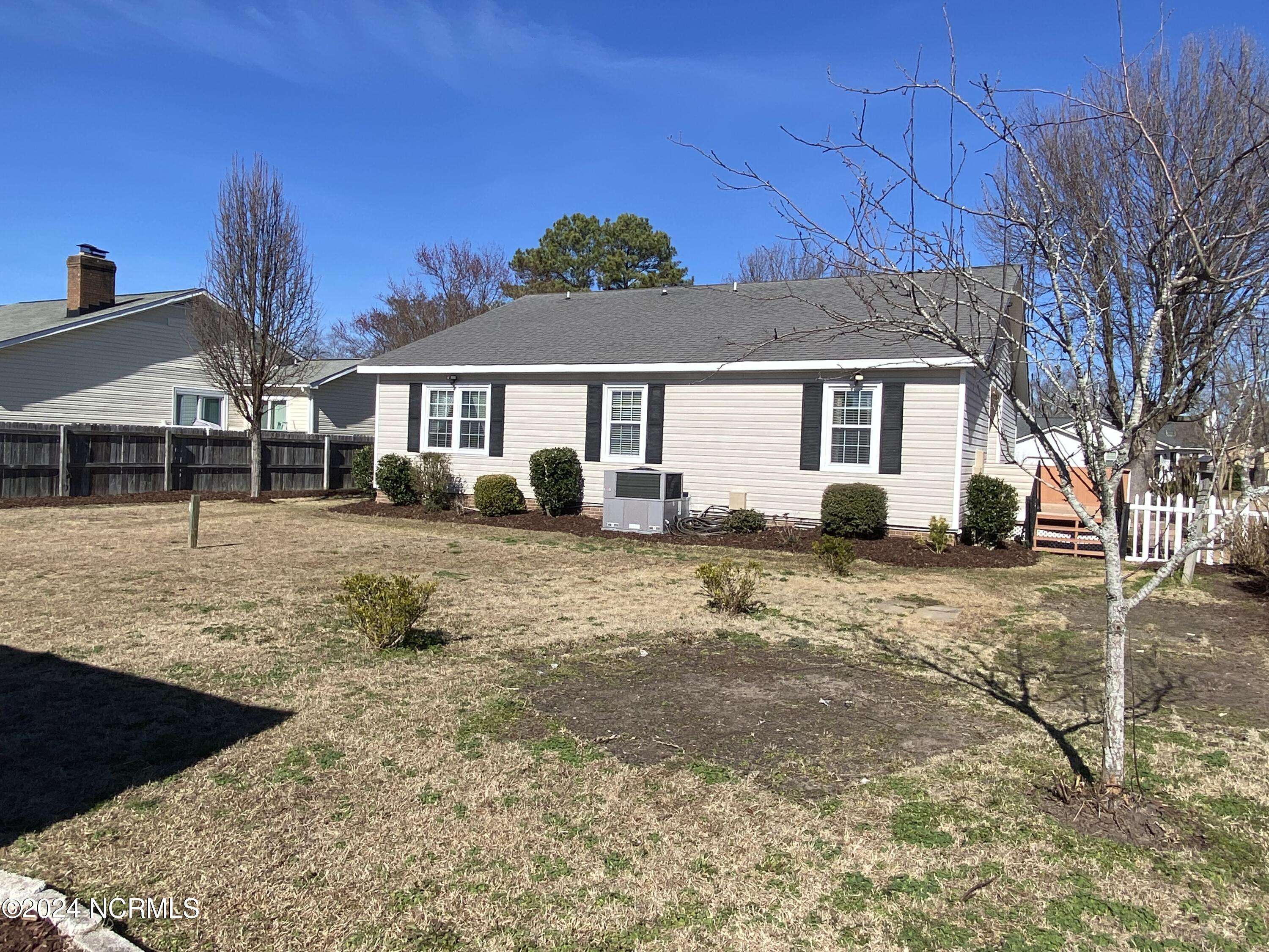 Winterville, NC 28590,610 Channel DR