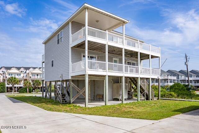 Surf City, NC 28445,812 N Topsail Drive