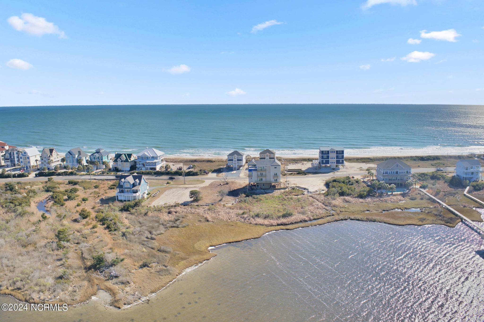 North Topsail Beach, NC 28460,705 New River Inlet RD