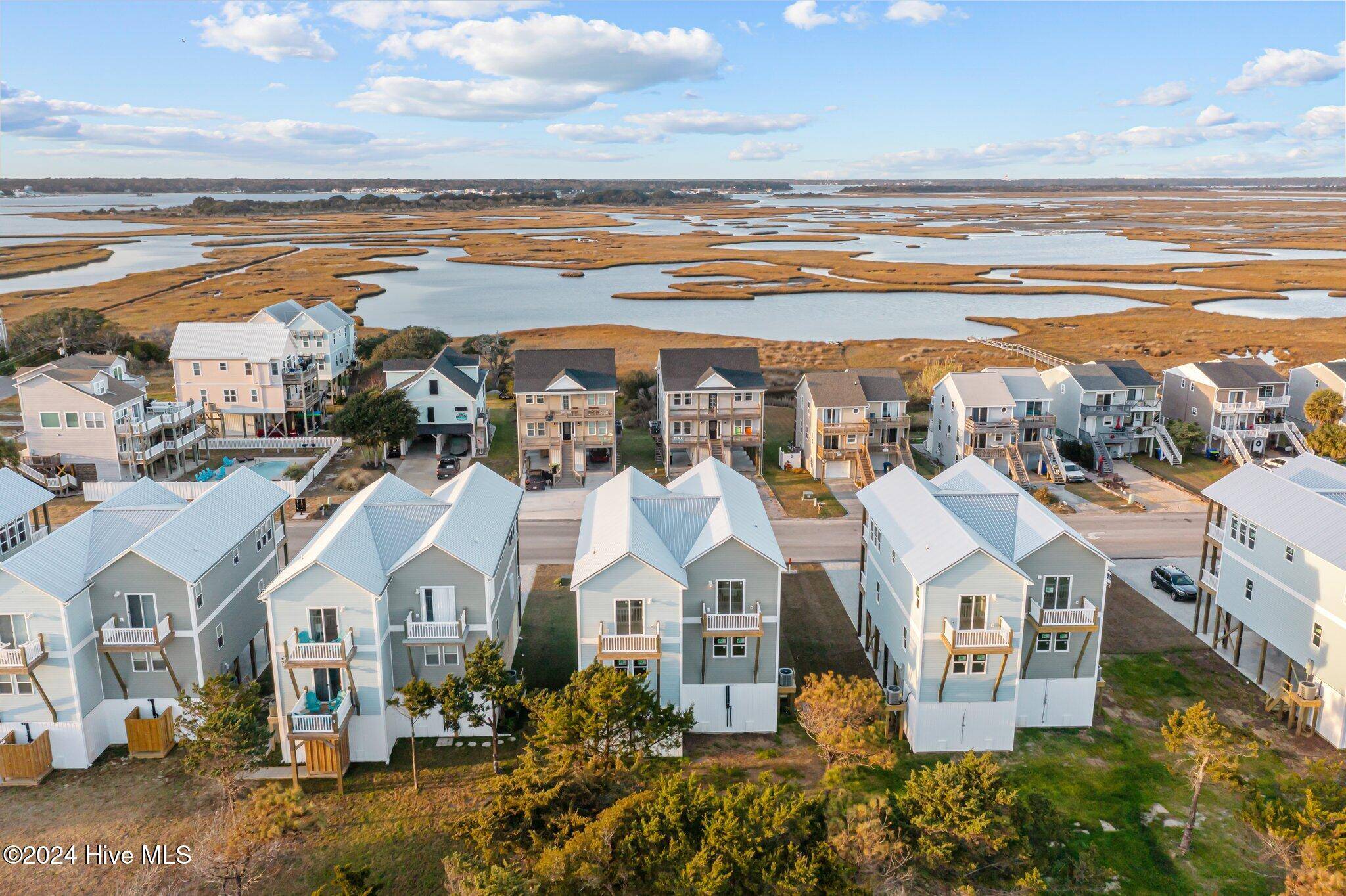 North Topsail Beach, NC 28460,140 Sea Gull LN