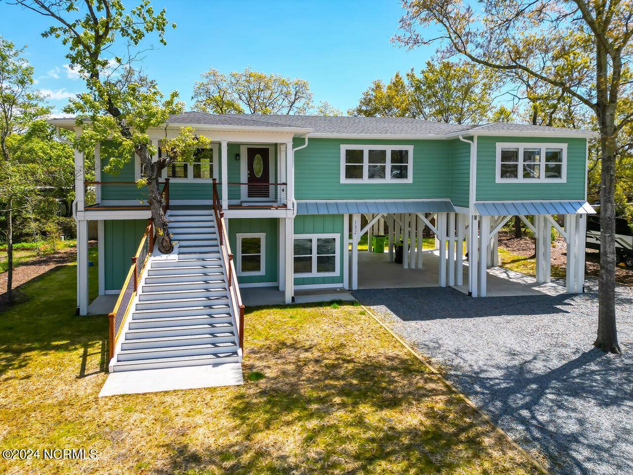 Oak Island, NC 28465,132 N Middleton AVE