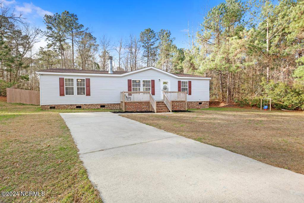 Holly Ridge, NC 28445,121 Poodle Lane