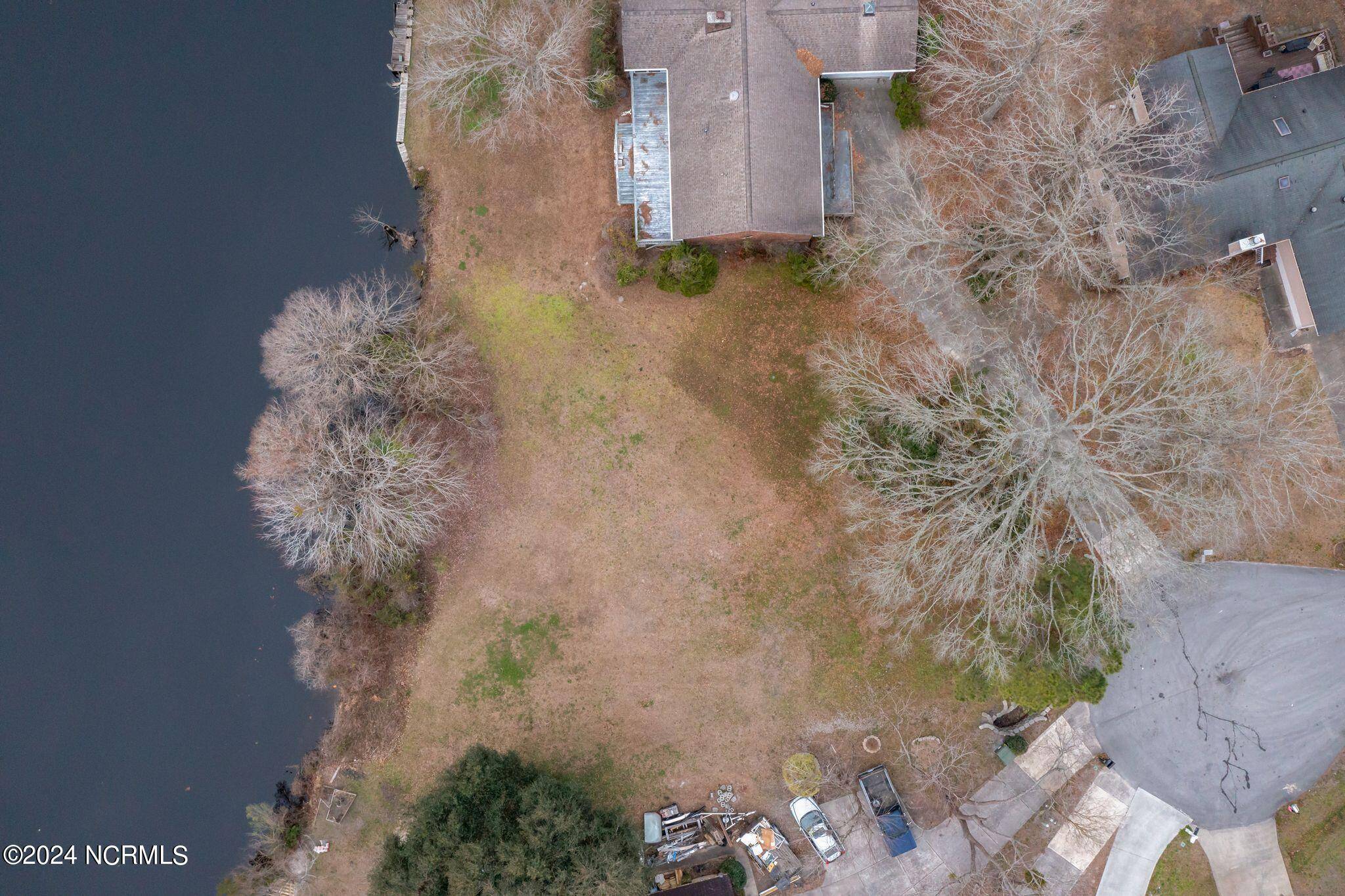 New Bern, NC 28562,112 Portside LN