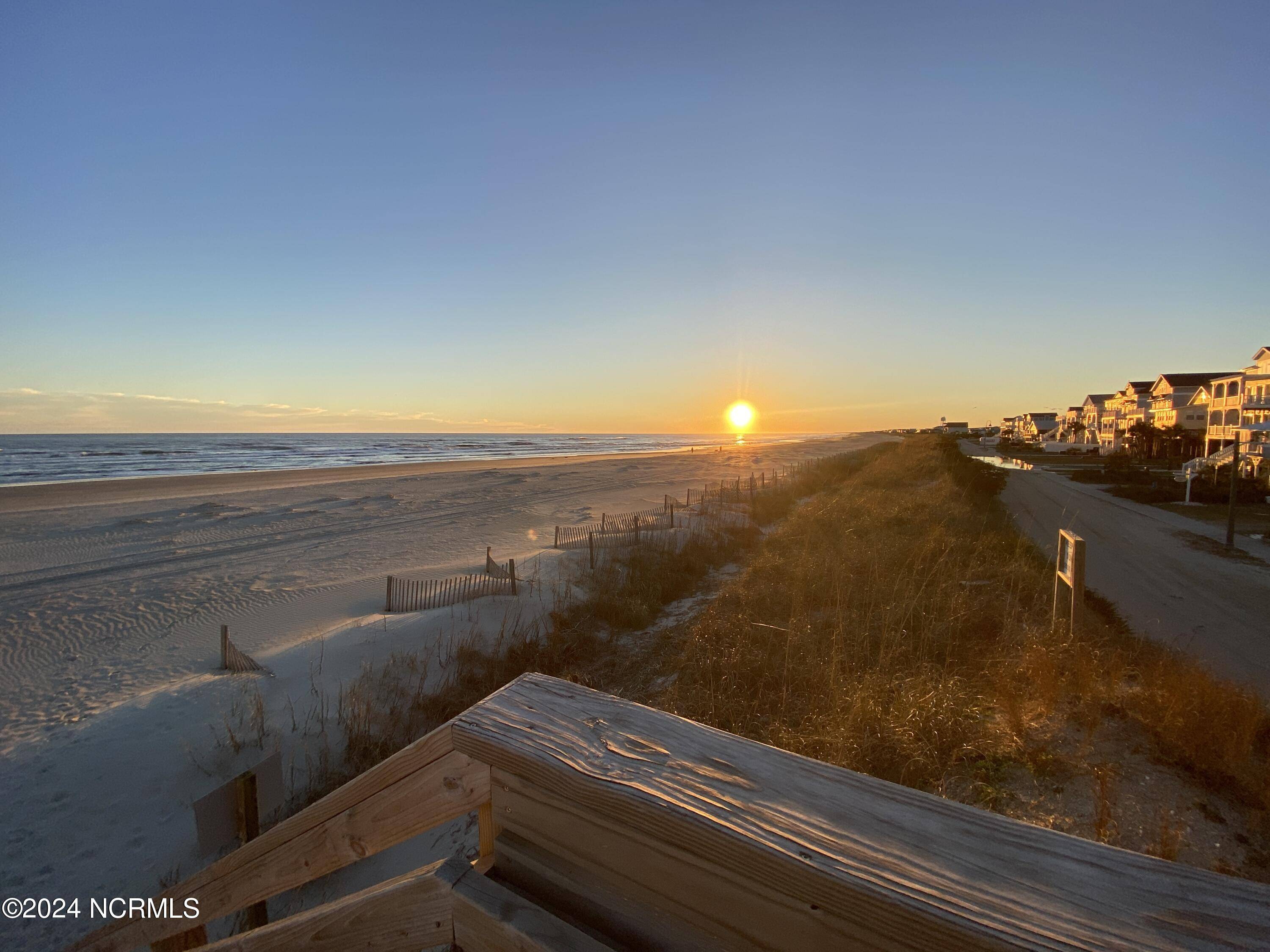 Holden Beach, NC 28462,290 Mccray ST