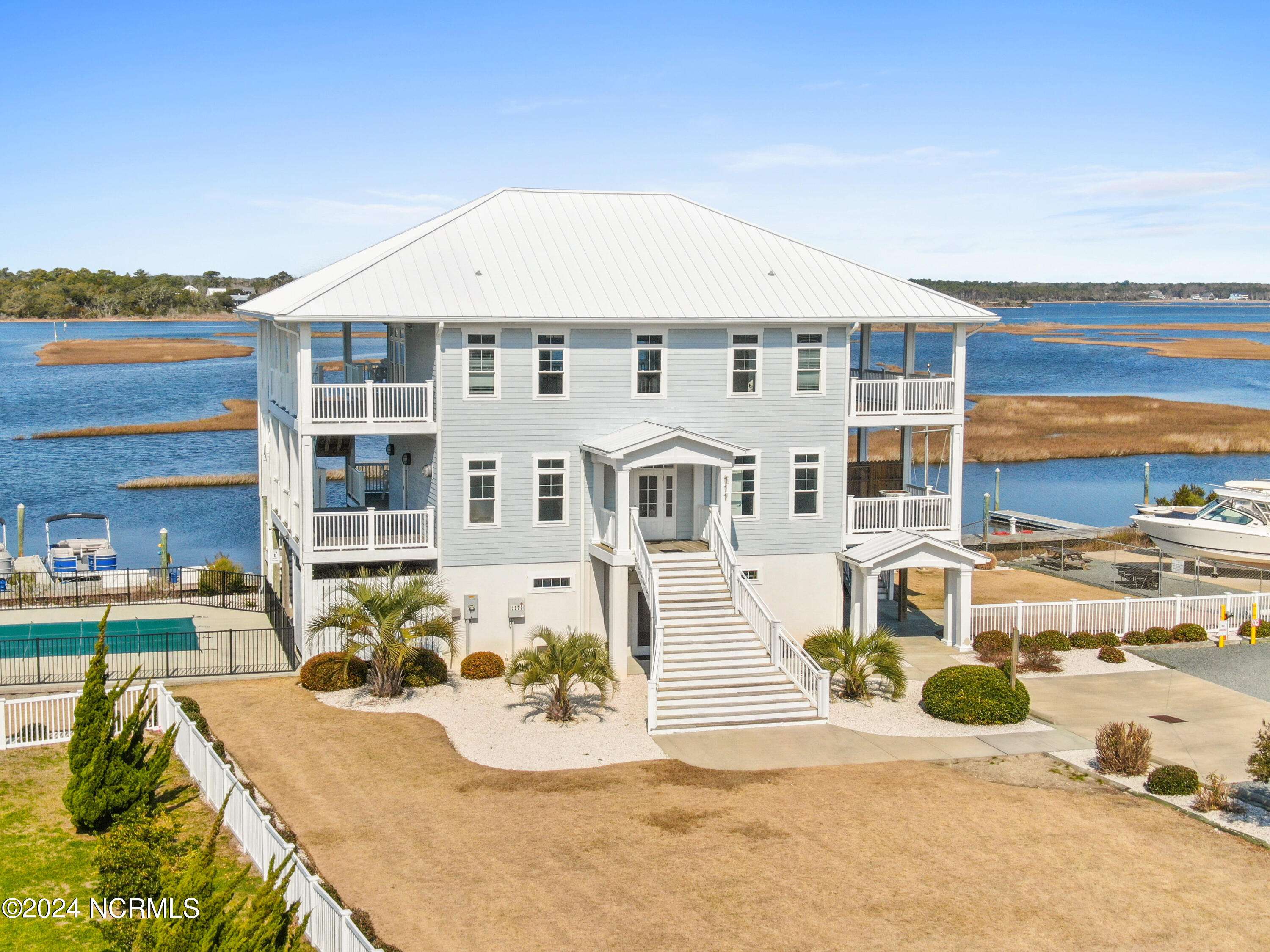 Surf City, NC 28445,111 N New River DR #B-23