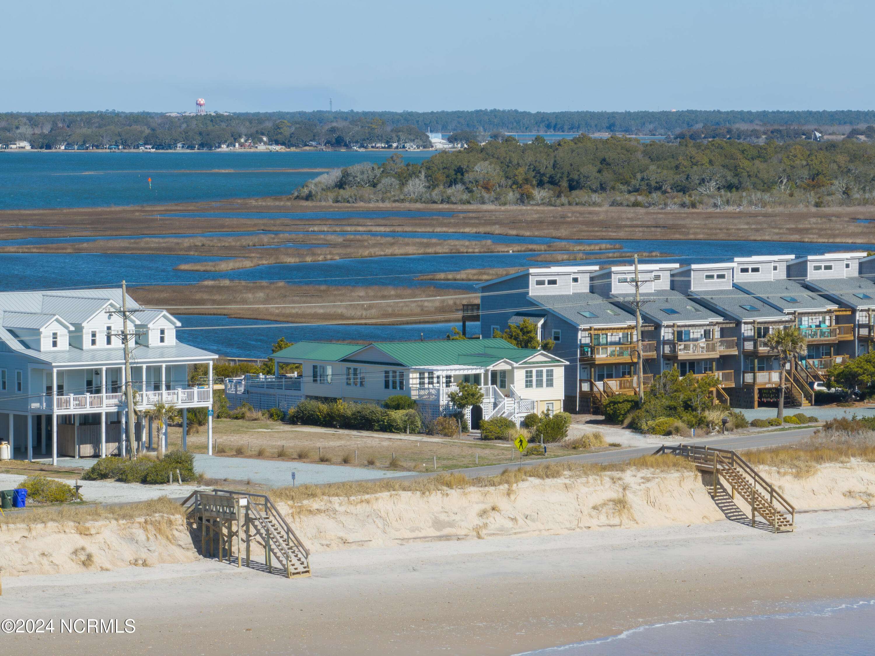 North Topsail Beach, NC 28460,1763 New River Inlet RD