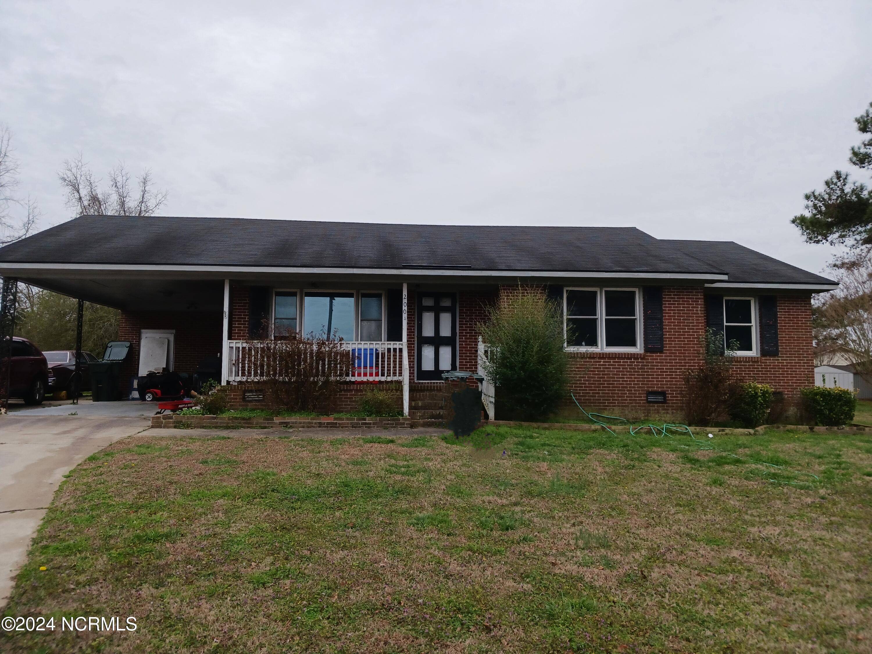 Wilson, NC 27893,2004 Valley CIR E