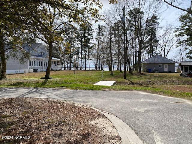 Lake Waccamaw, NC 28450,4 Live Oak CIR