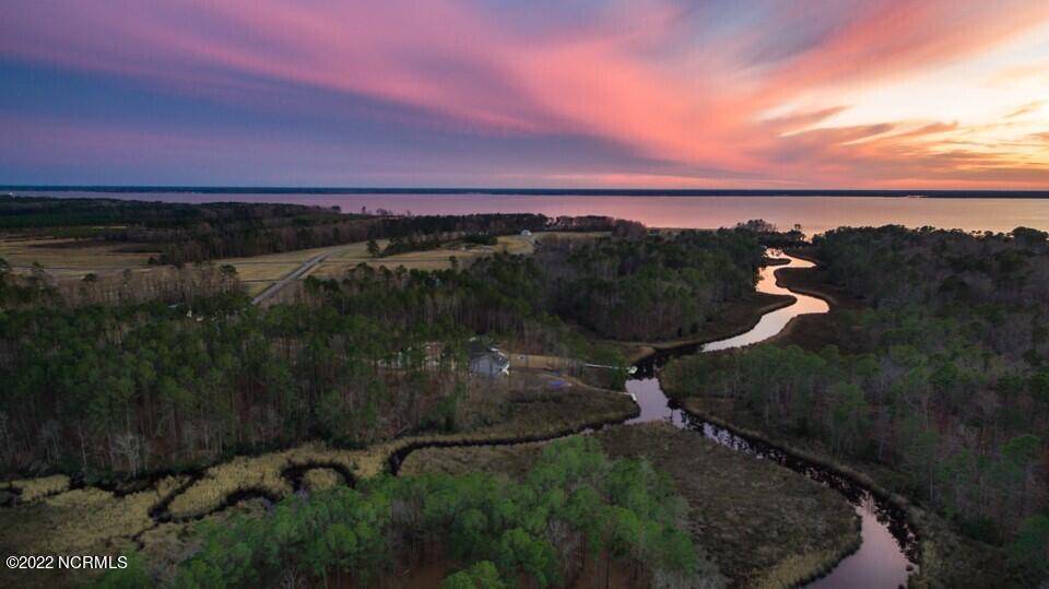 Minnesott Beach, NC 28510,128 Morning Glory DR