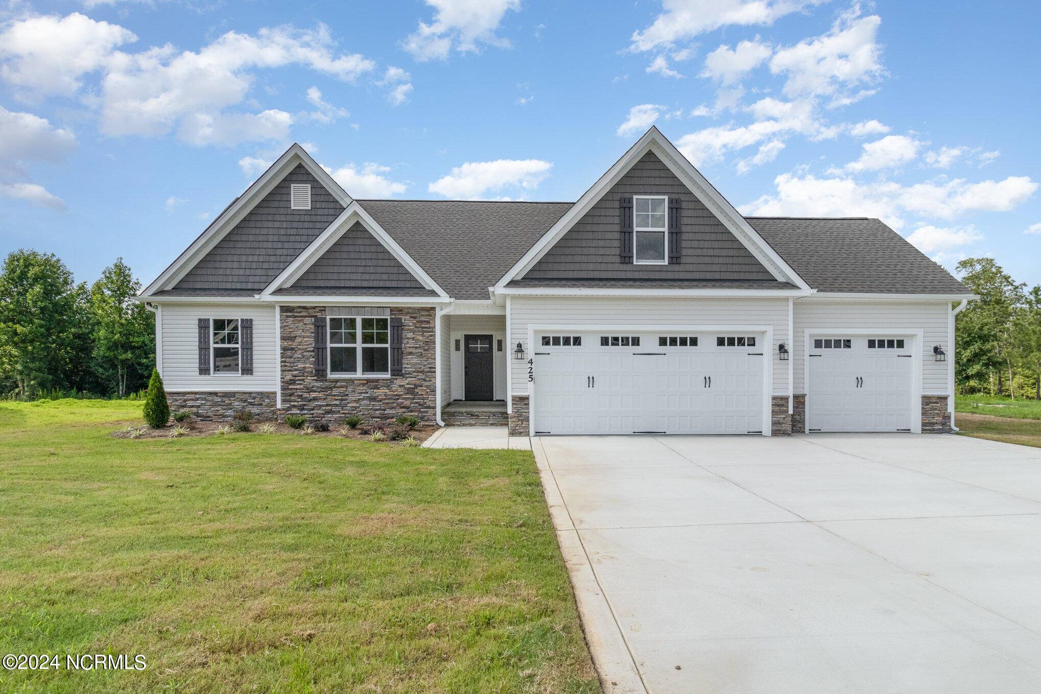 Smithfield, NC 27577,425 Jackson Pond DR