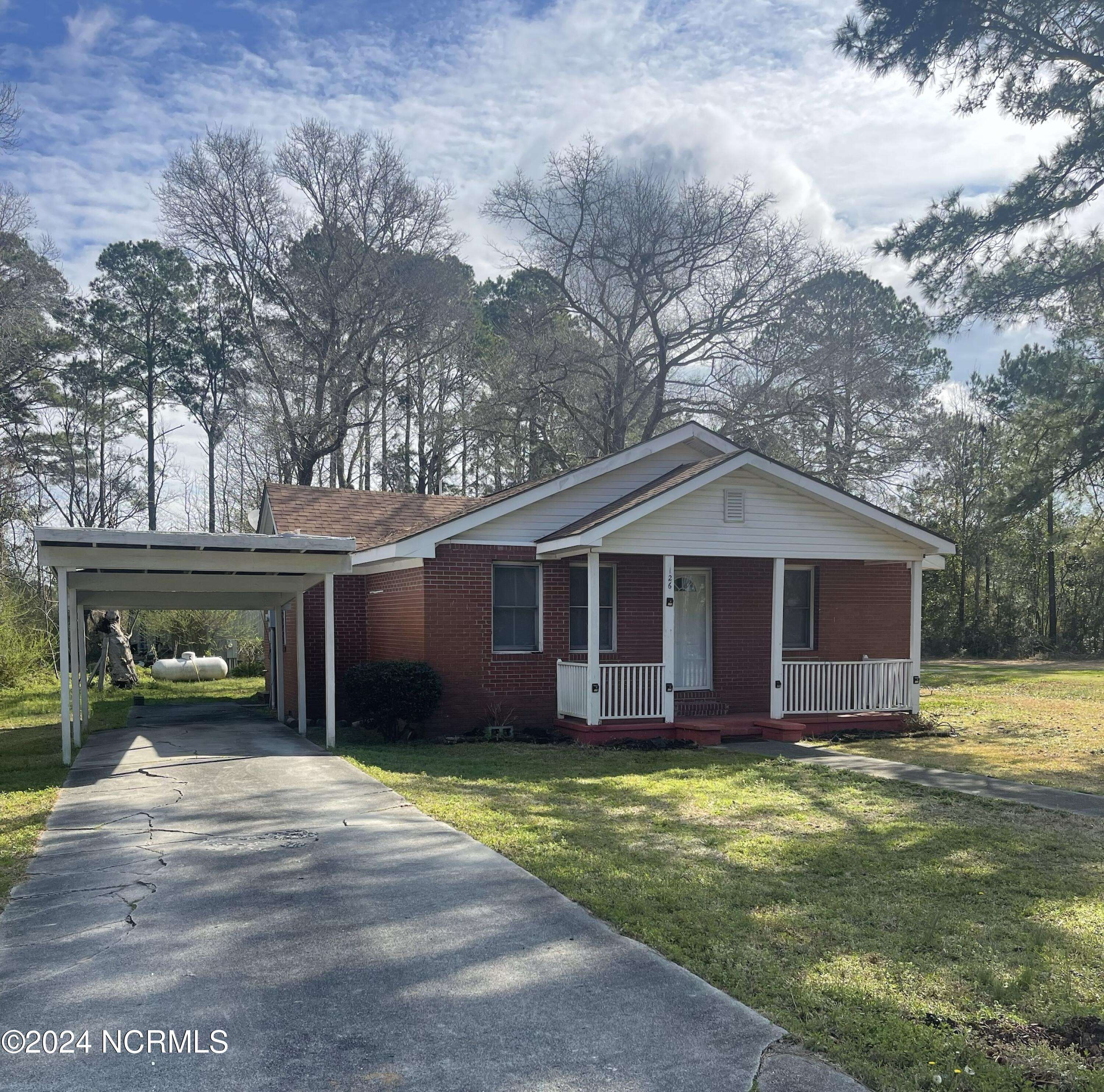 Leland, NC 28451,126 Snowfield RD SE