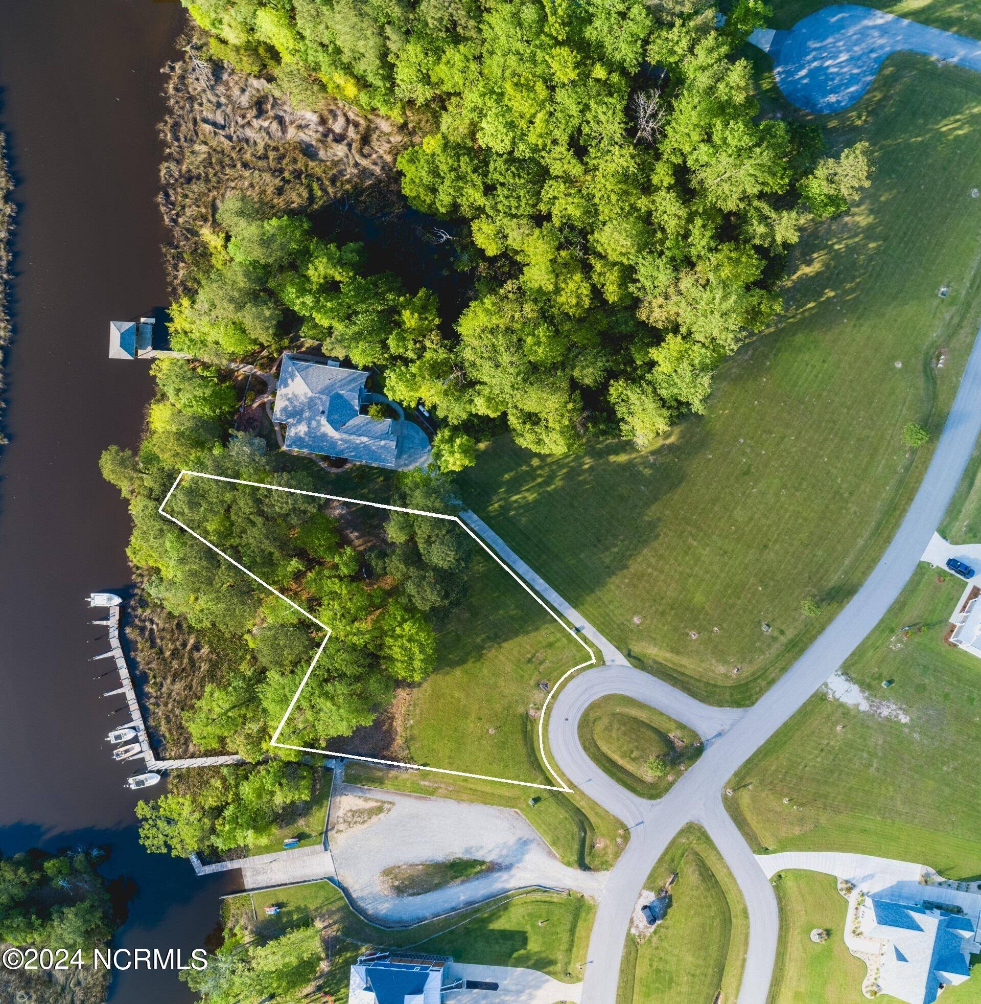 Minnesott Beach, NC 28510,22 Needle Rush Court