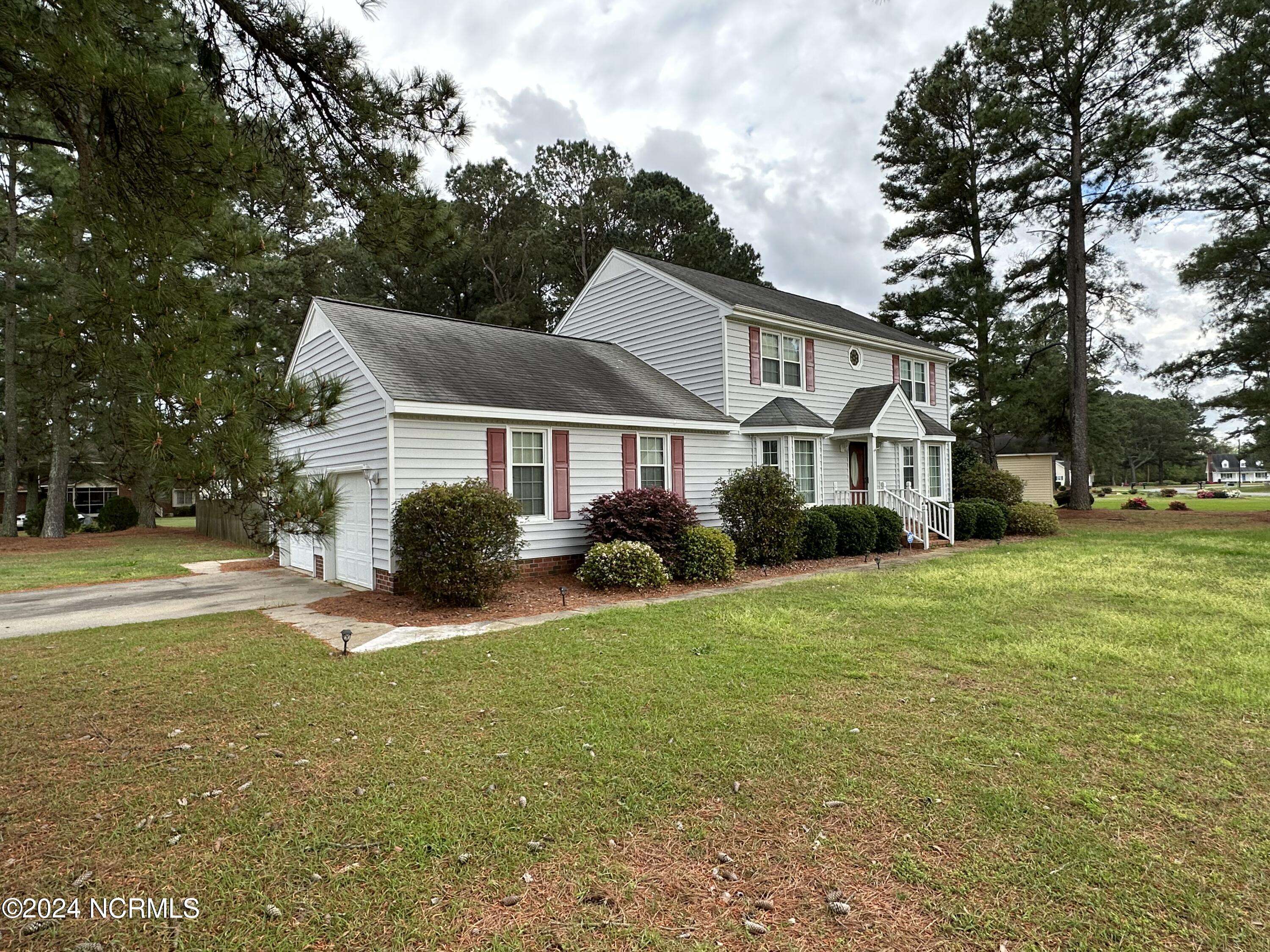 Goldsboro, NC 27534,410 Bayleaf DR