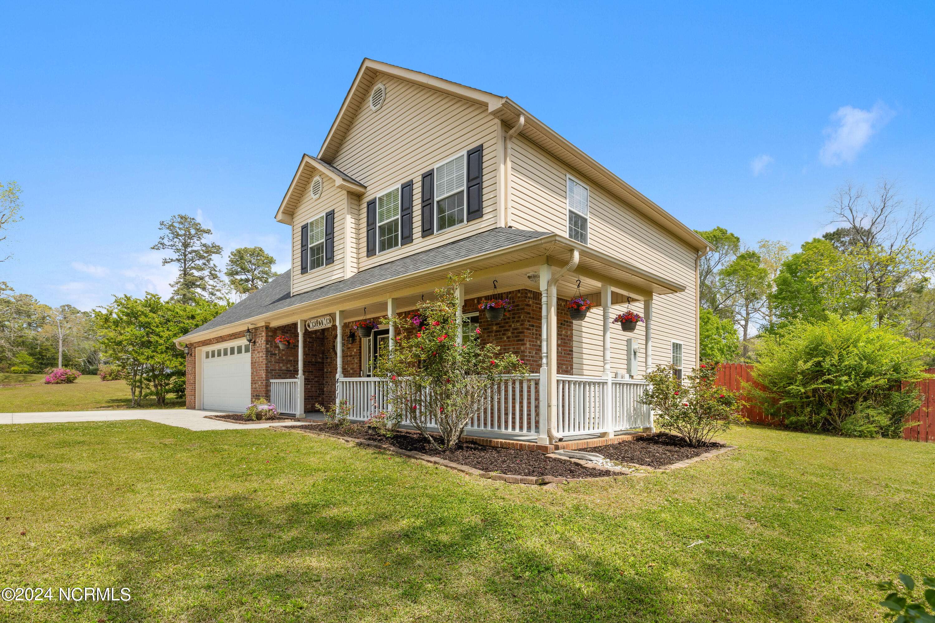 Jacksonville, NC 28546,411 Country Club DR