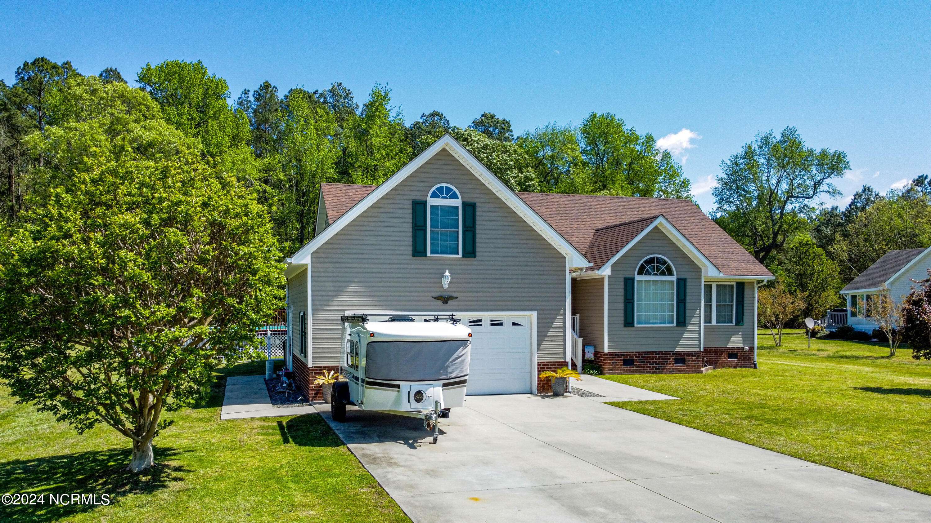 Elizabeth City, NC 27909,128 Danielle DR