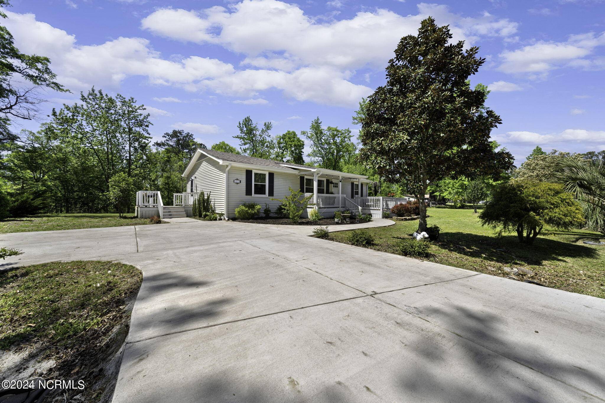 Leland, NC 28451,1015 Lake Shore DR