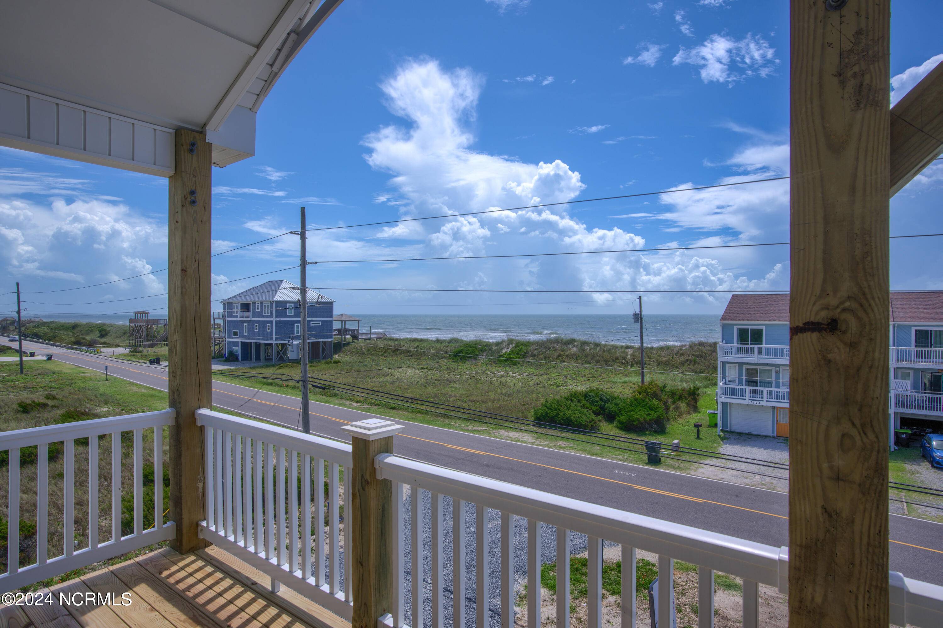 North Topsail Beach, NC 28460,1443 New River Inlet RD