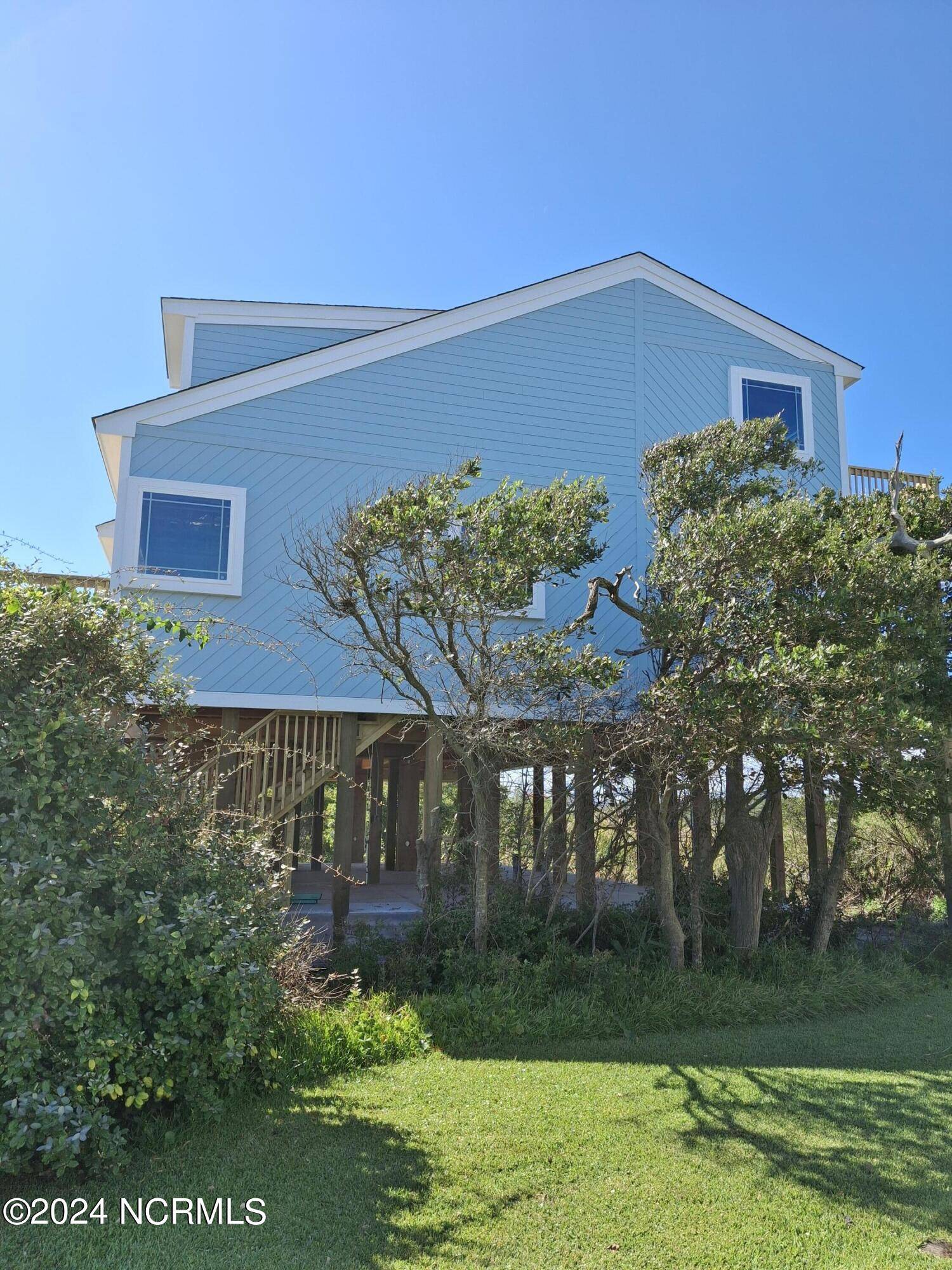 North Topsail Beach, NC 28460,887 New River Inlet RD #Unit 1