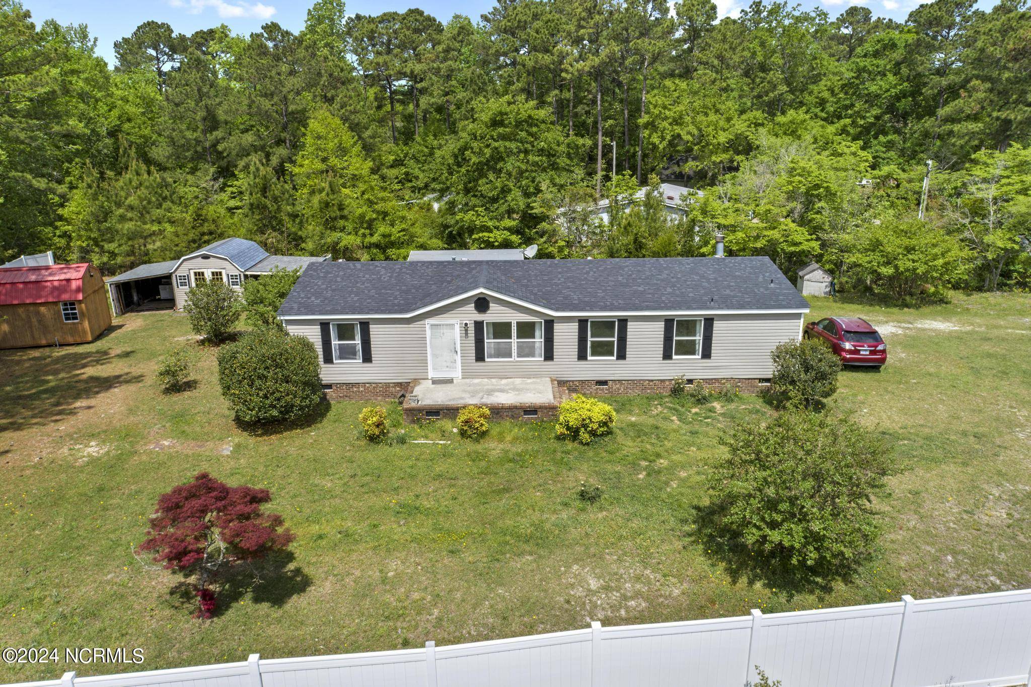 Hampstead, NC 28443,300 Pond View Court