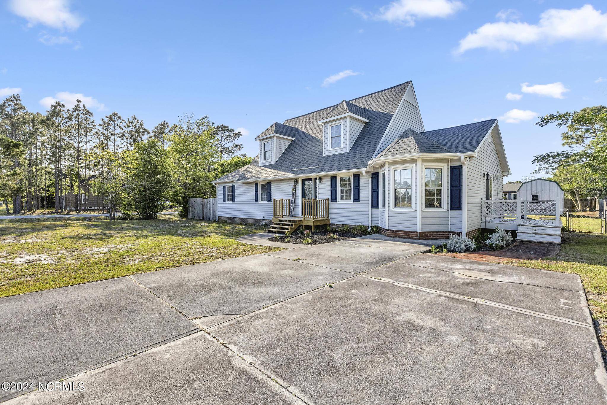 Hubert, NC 28539,101 E Ivybridge DR