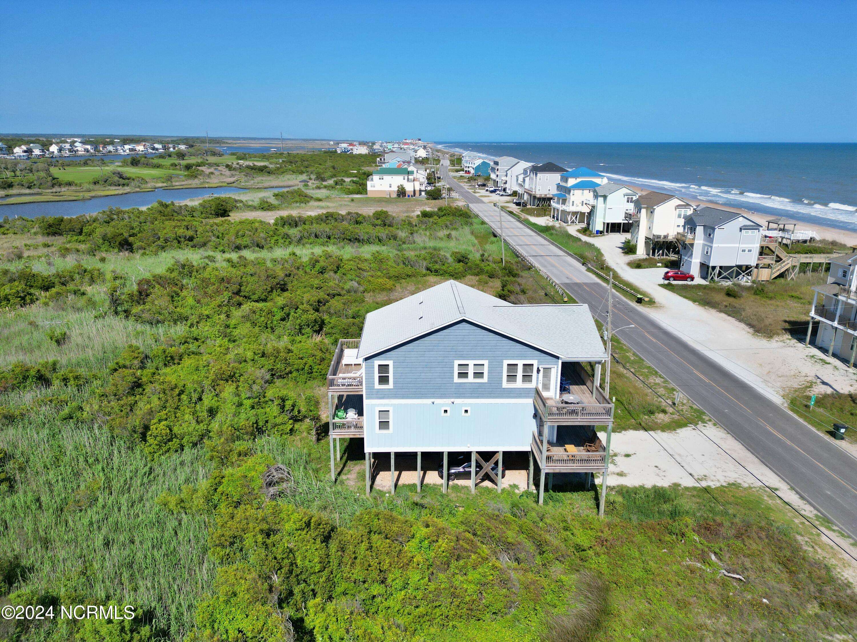 North Topsail Beach, NC 28460,1301 New River Inlet RD