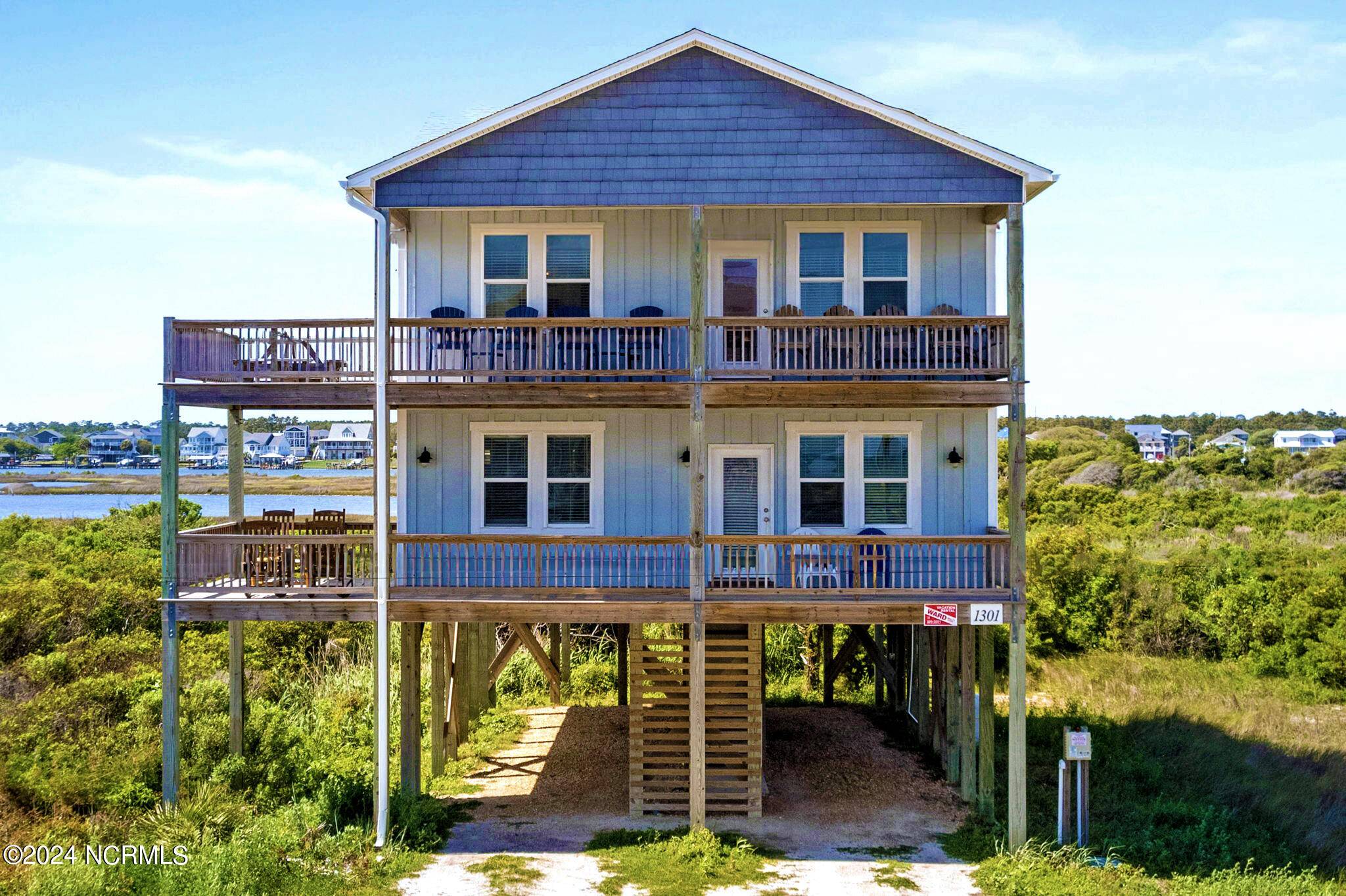 North Topsail Beach, NC 28460,1301 New River Inlet RD