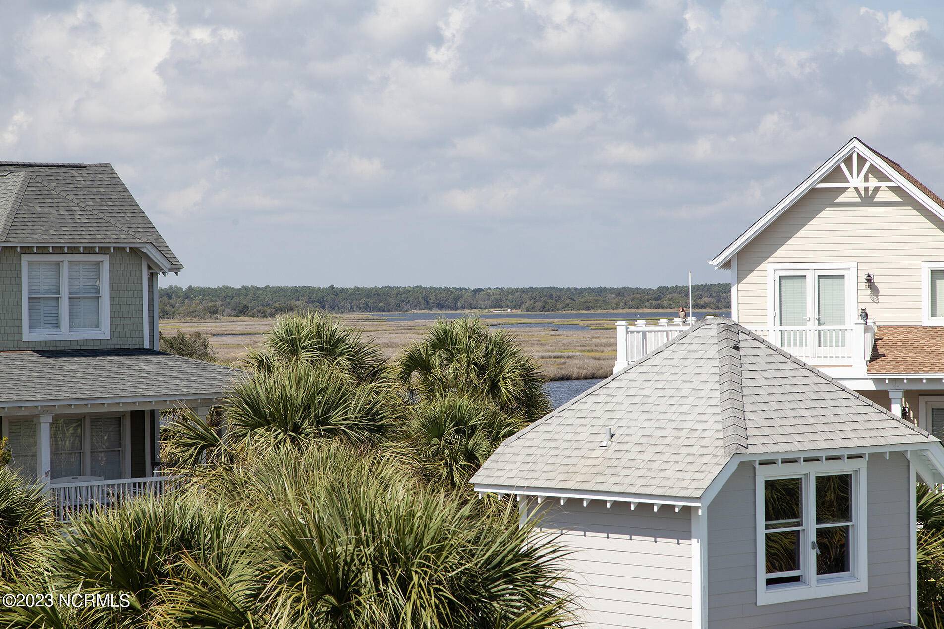 North Topsail Beach, NC 28460,122 Seaside LN