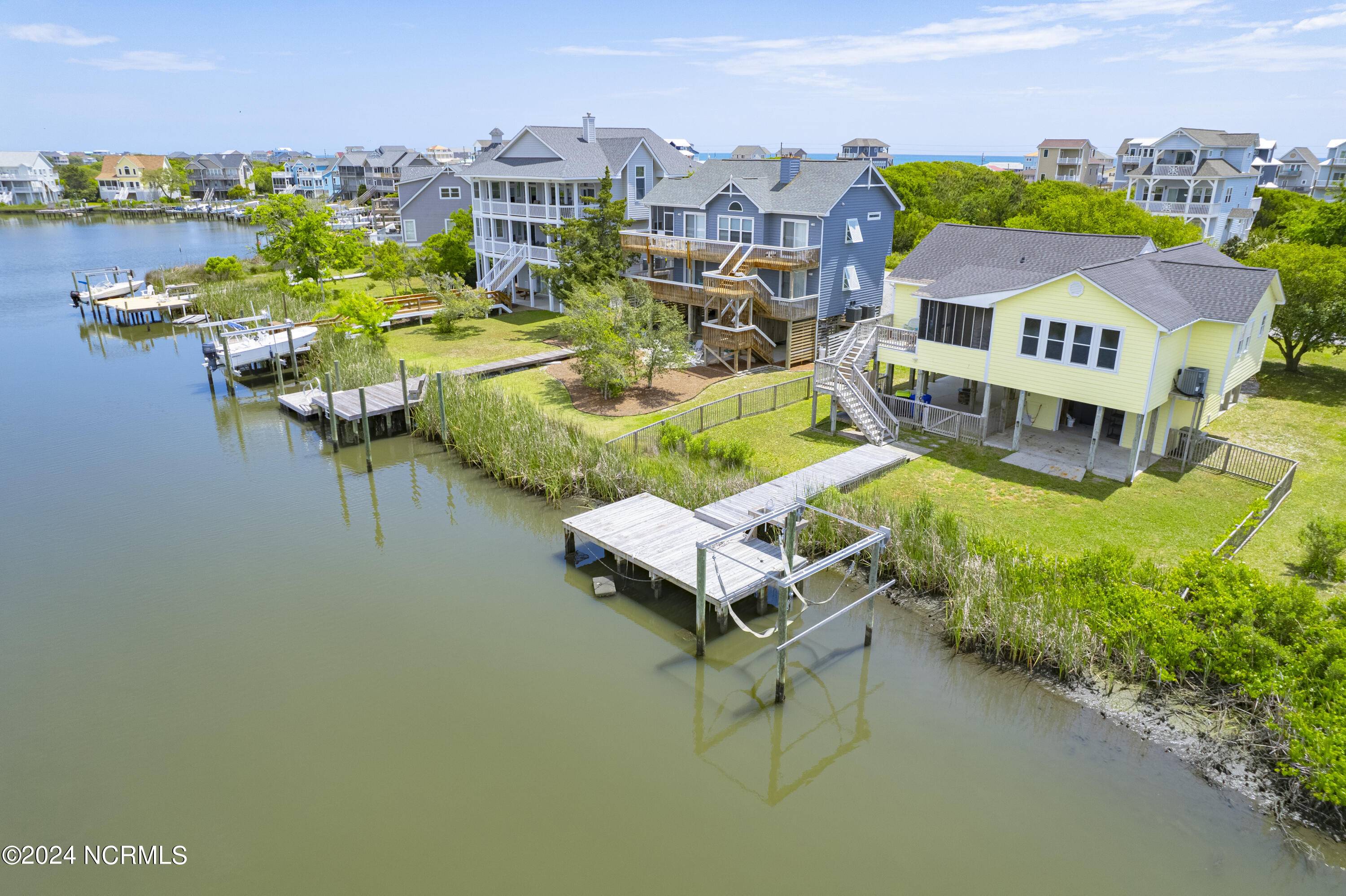 North Topsail Beach, NC 28460,141 Old Village LN