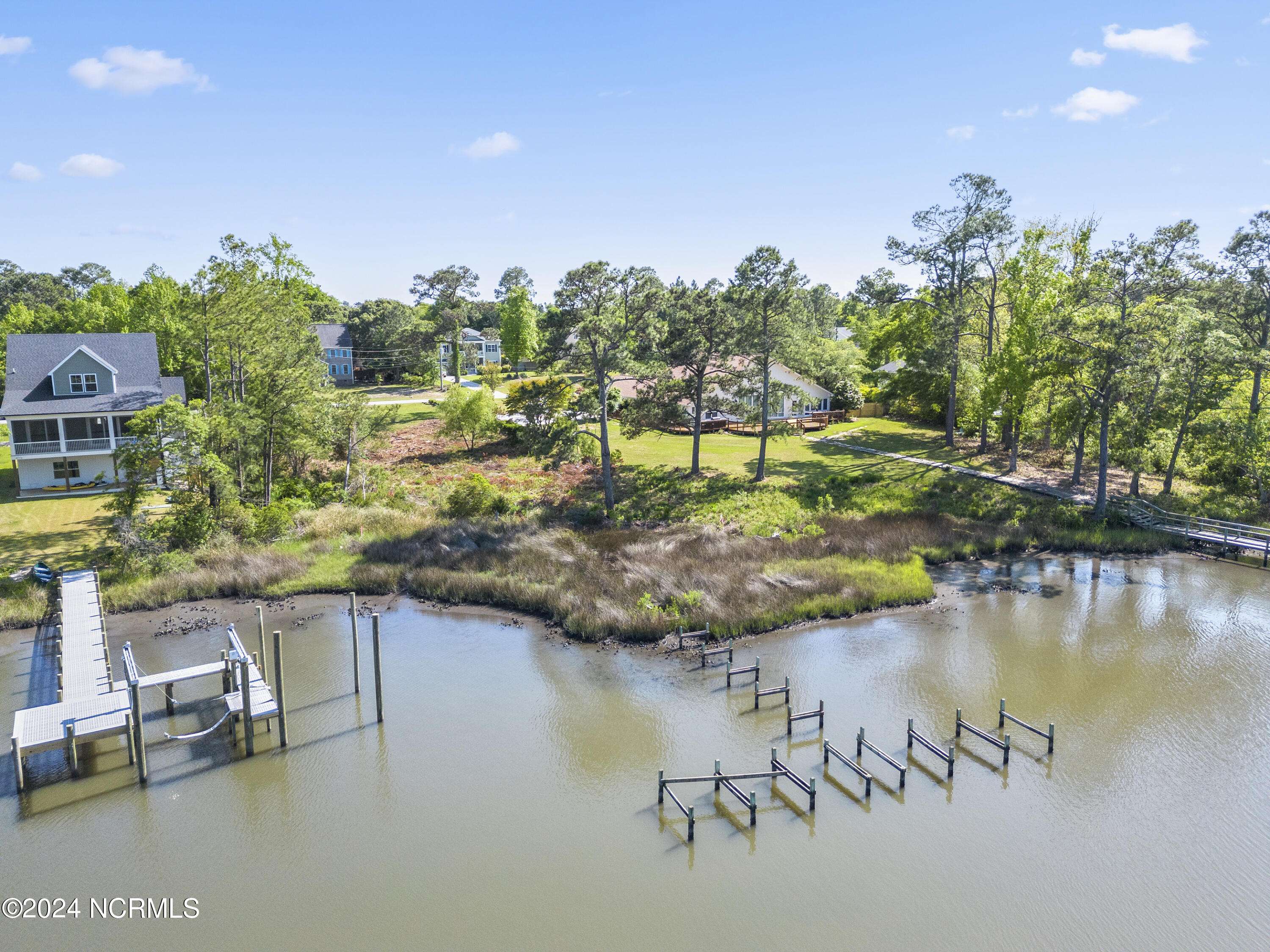 Sneads Ferry, NC 28460,353 Chadwick Shores DR