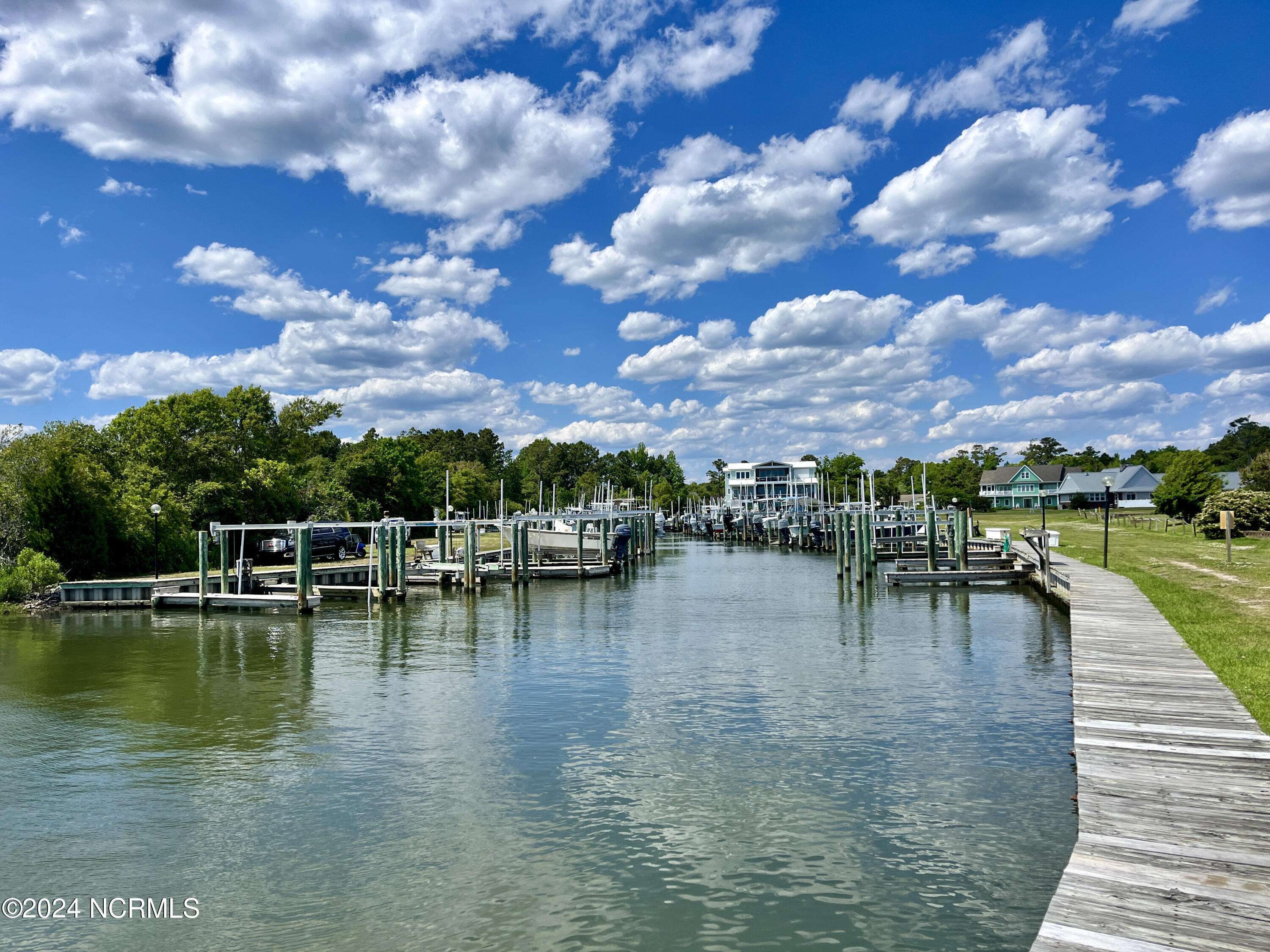 Newport, NC 28570,167 Yacht Club DR