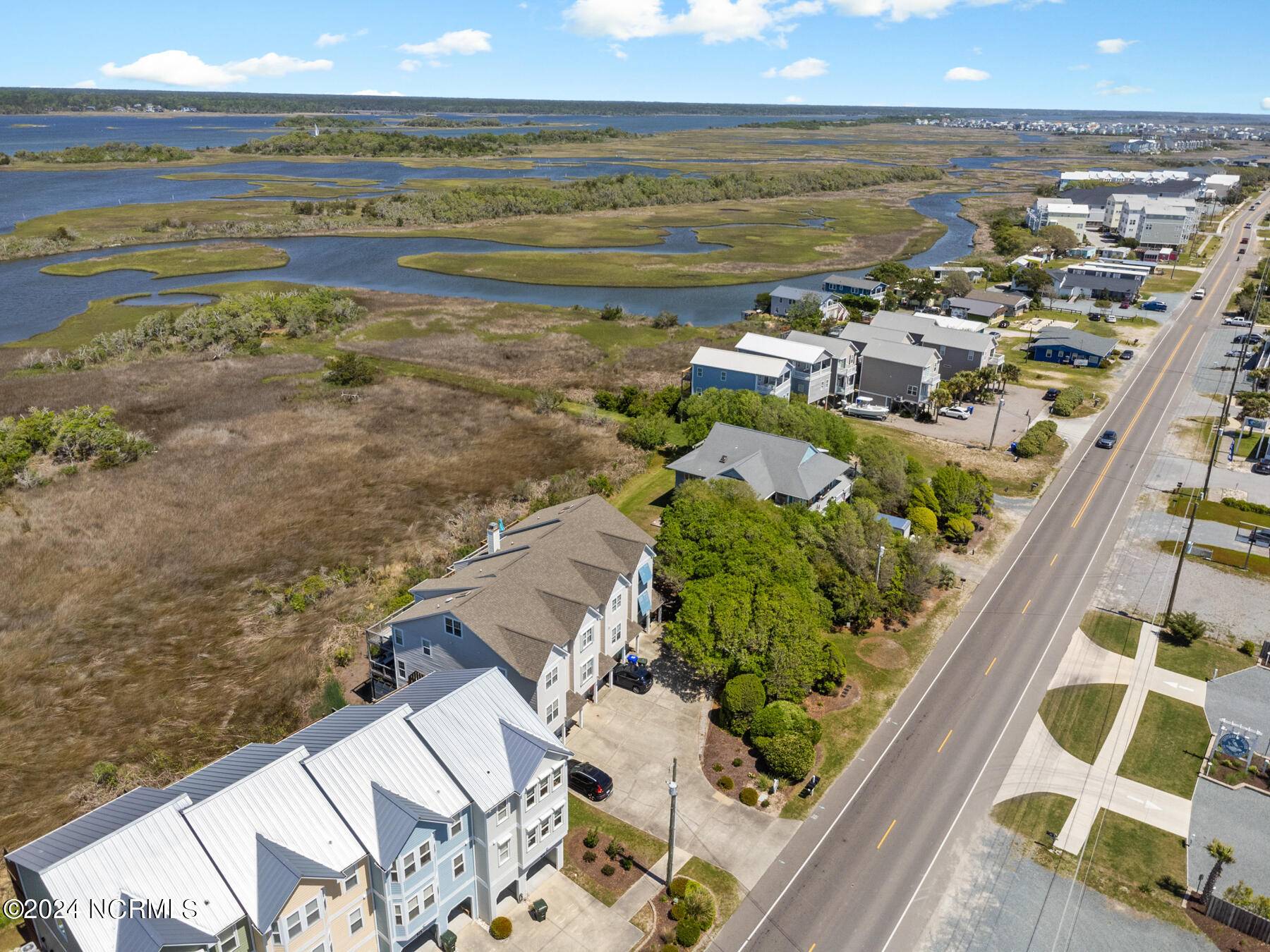 Surf City, NC 28445,517 N New River DR #B