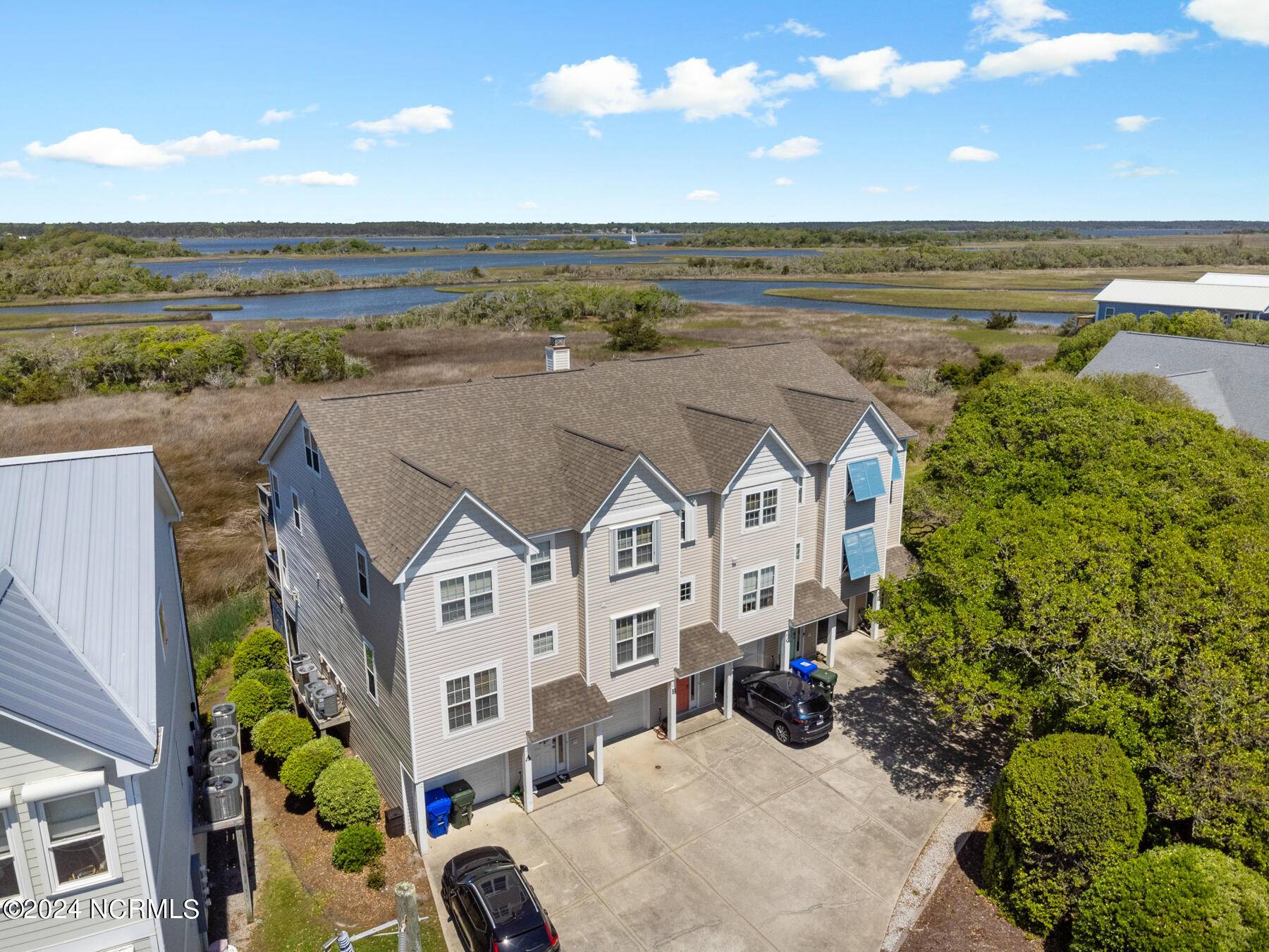 Surf City, NC 28445,517 N New River DR #B