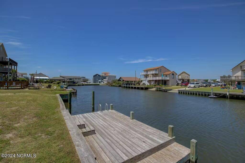 North Topsail Beach, NC 28460,1605 New River Inlet Road