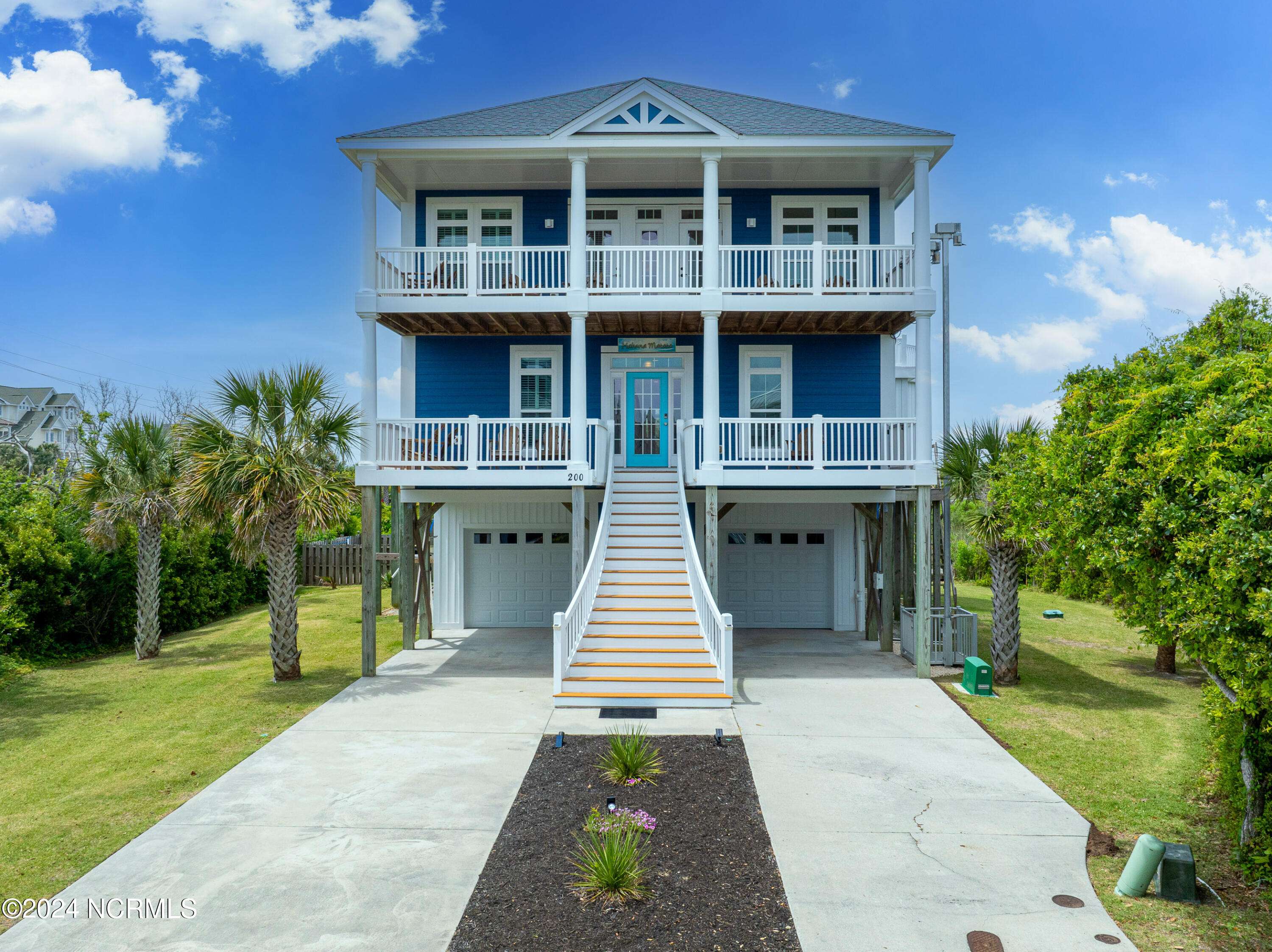 North Topsail Beach, NC 28460,200 Mason CT