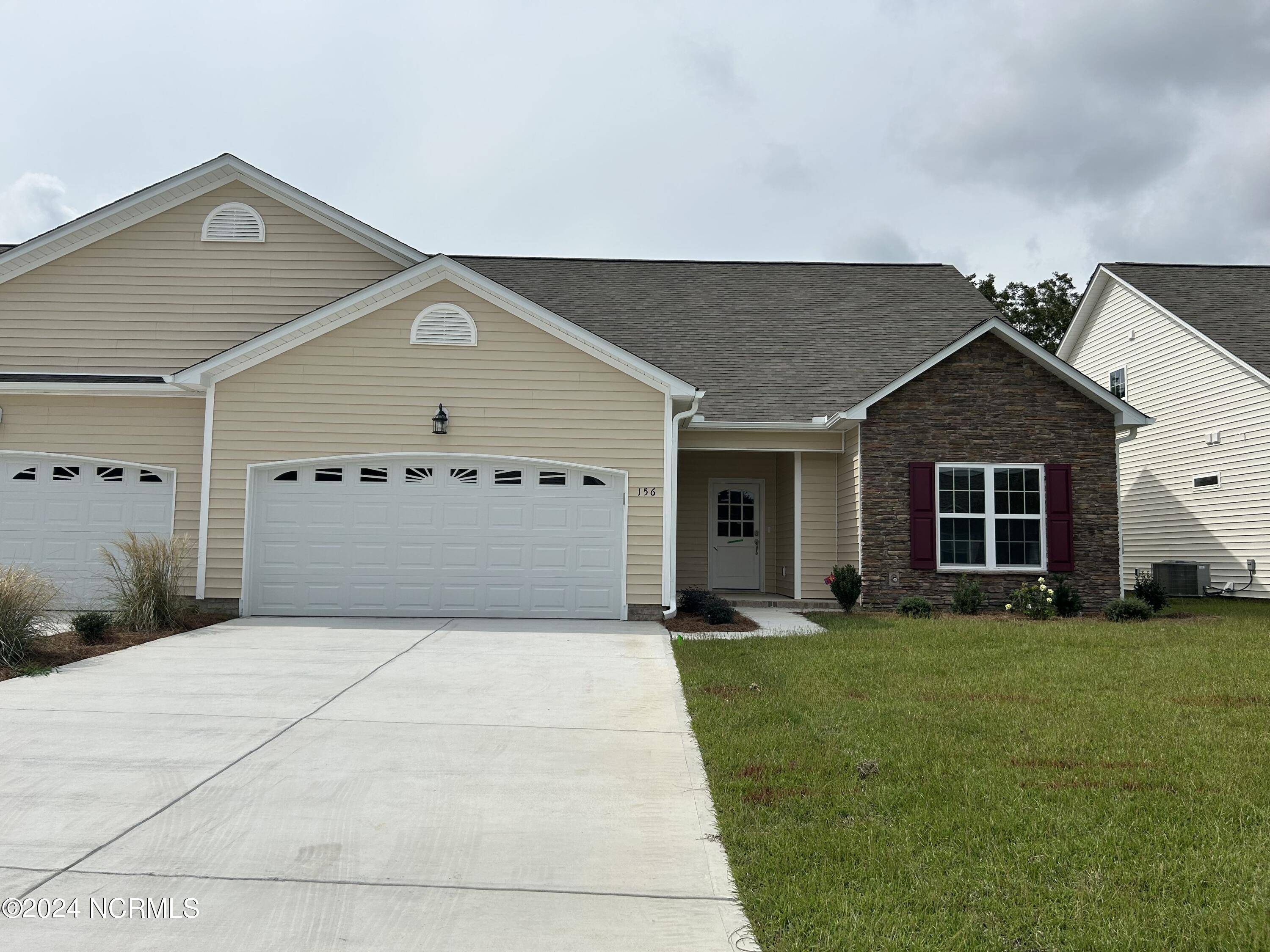 New Bern, NC 28562,156 Jordan DR