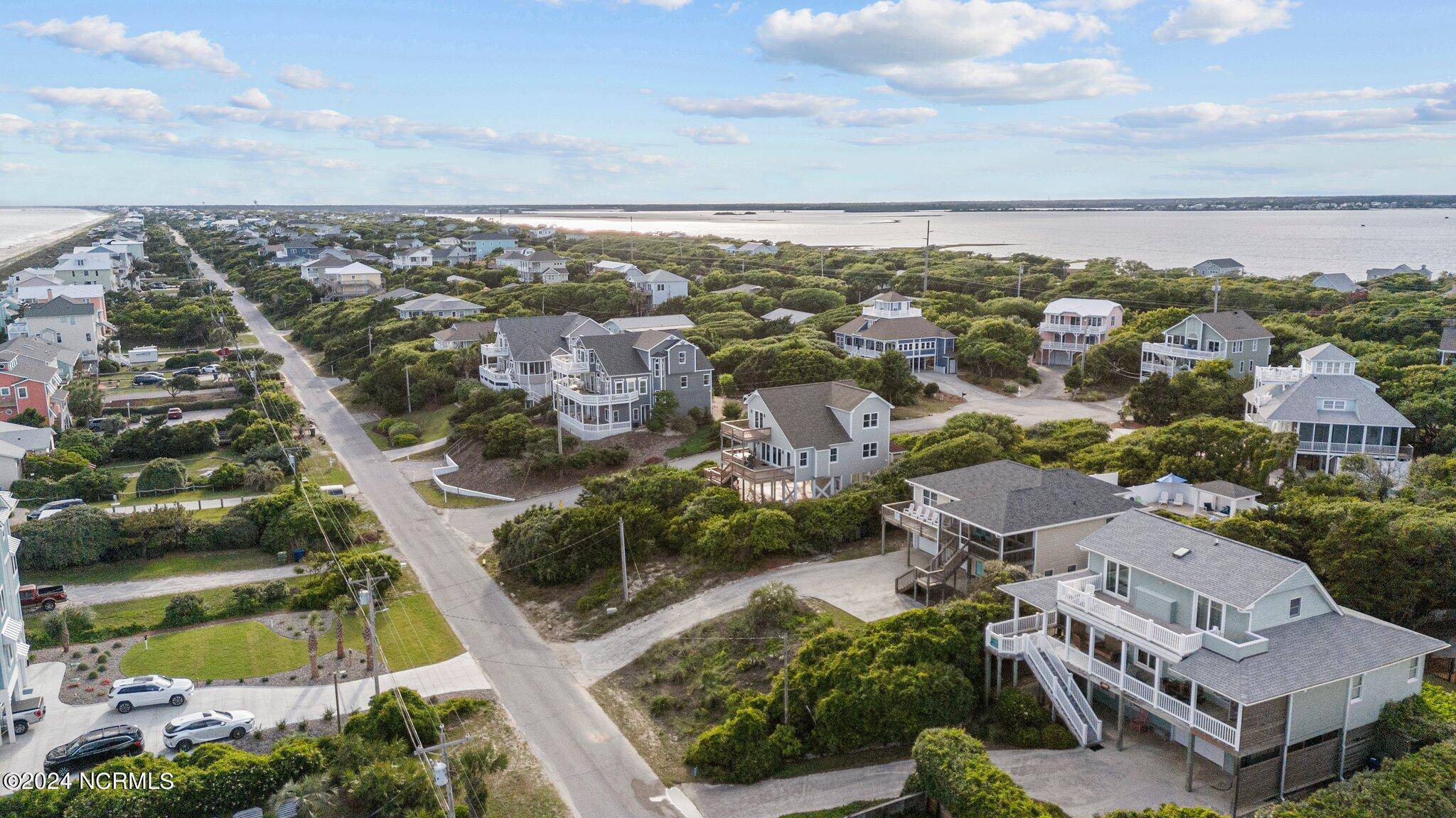 Emerald Isle, NC 28594,4306 Ocean DR