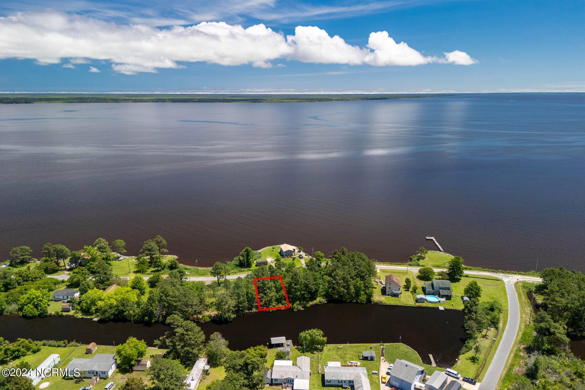 Elizabeth City, NC 27909,00000 Driftwood DR