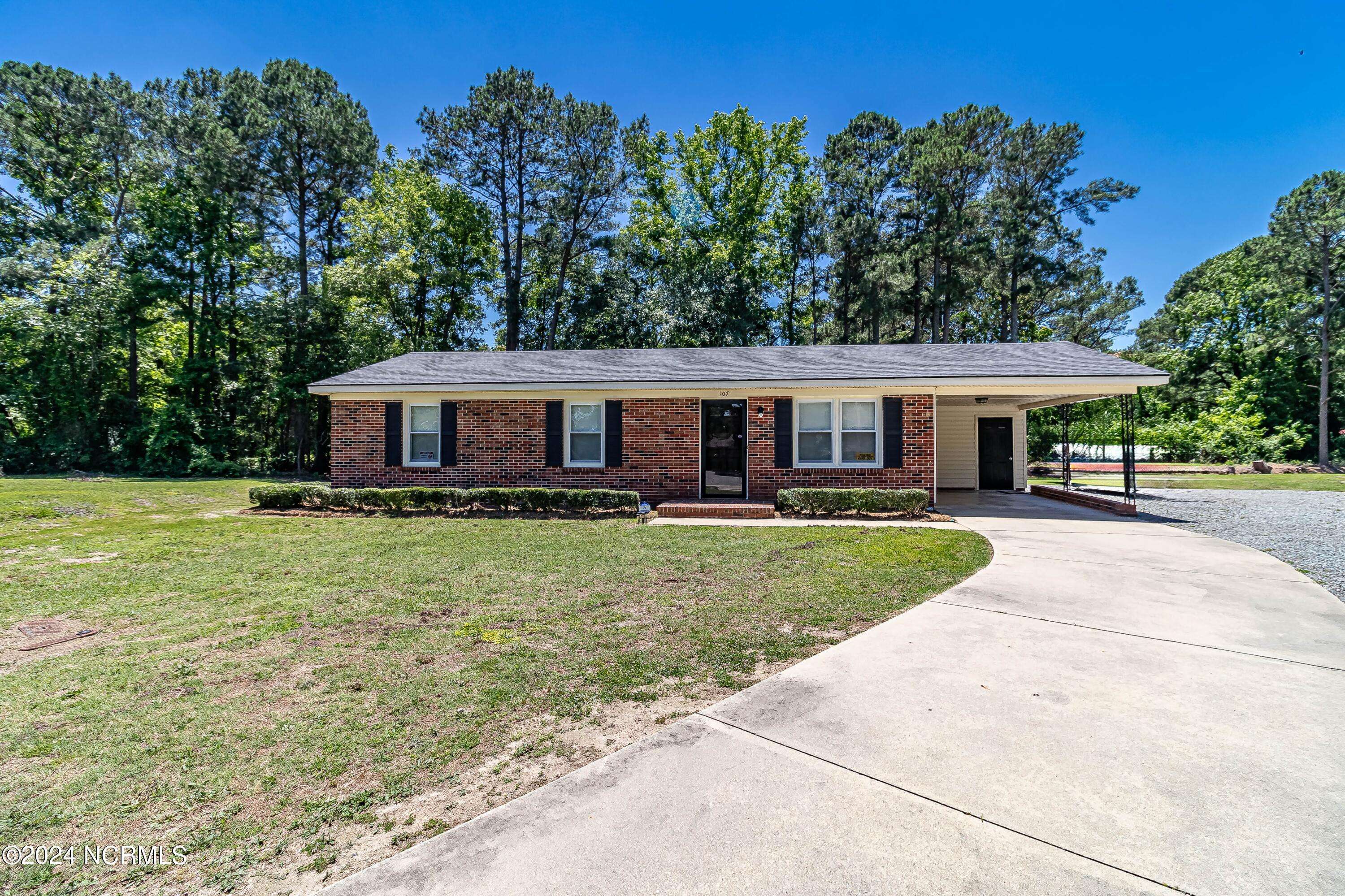 Dudley, NC 28333,107 Rollingwood CT