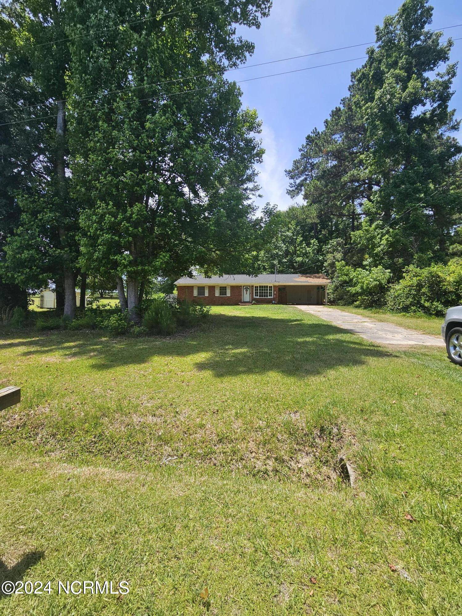 Whiteville, NC 28472,53 Hillcrest RD