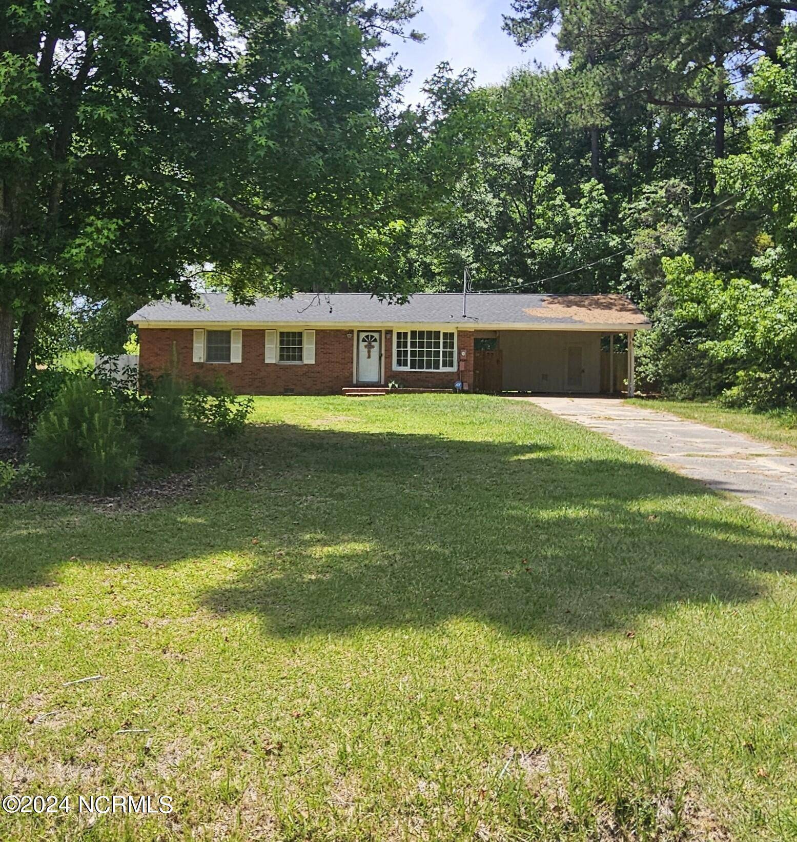 Whiteville, NC 28472,53 Hillcrest RD