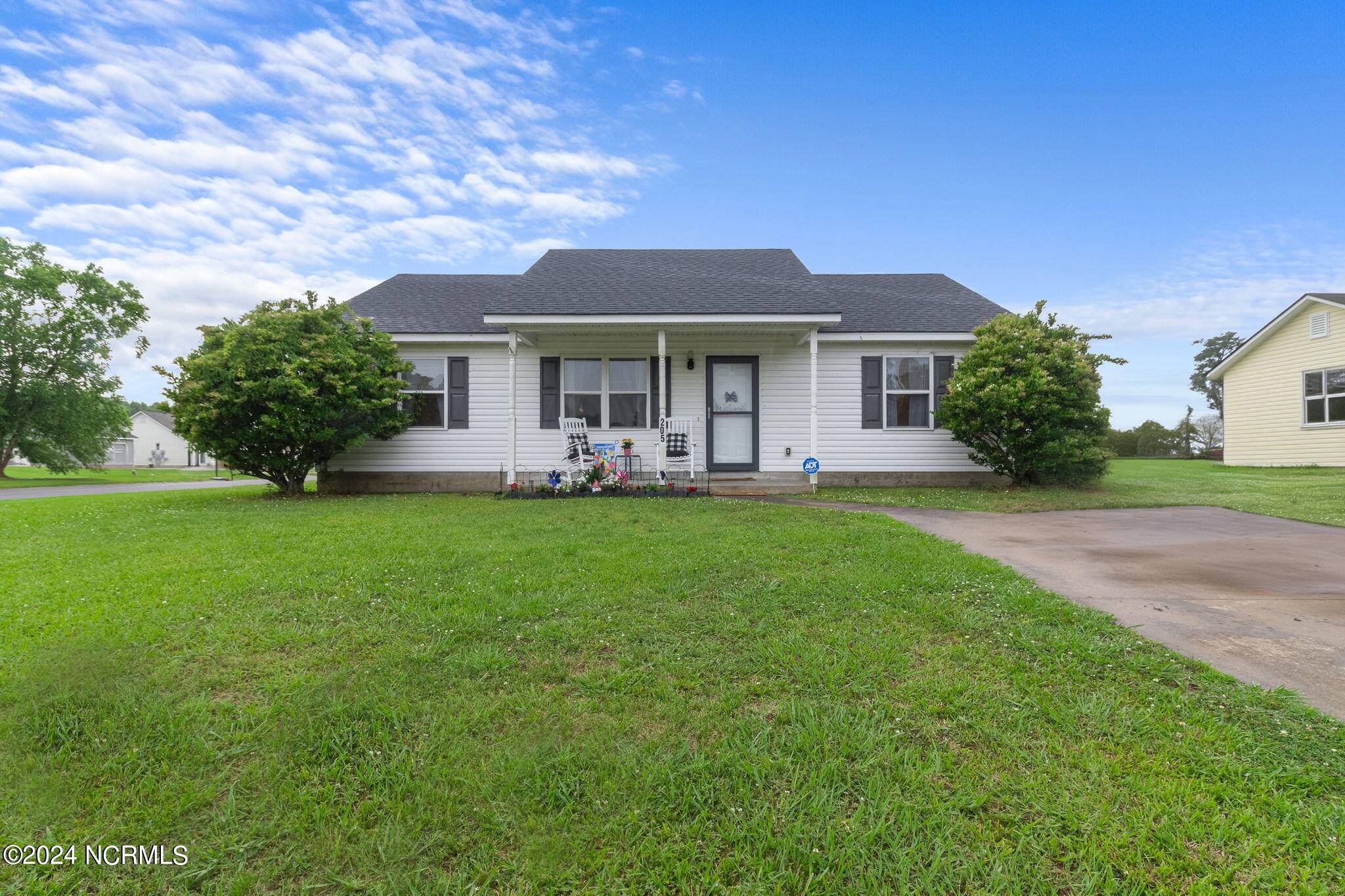 Elizabeth City, NC 27909,205 Summerfield ST