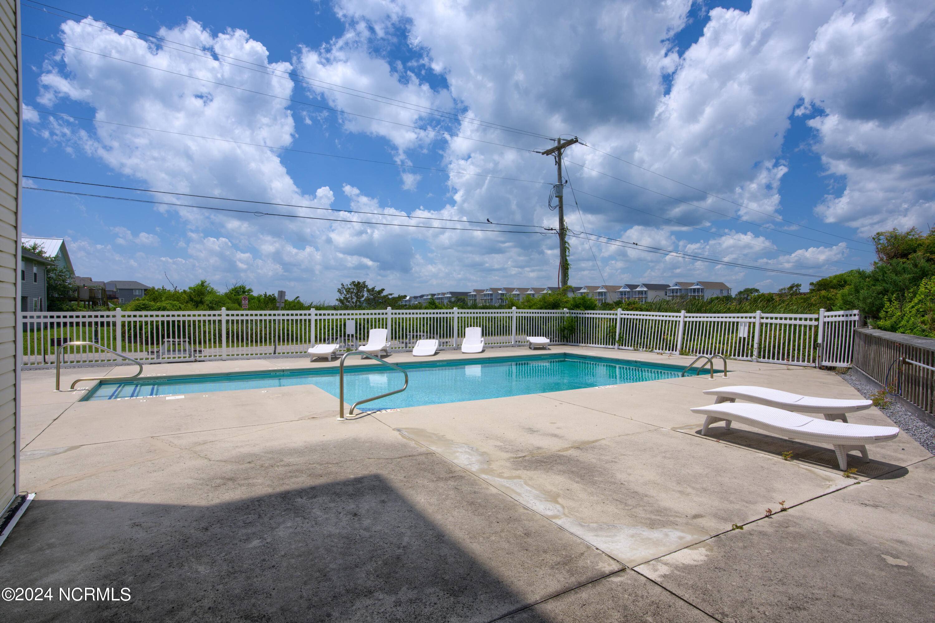 Surf City, NC 28445,1501 N New River DR #203