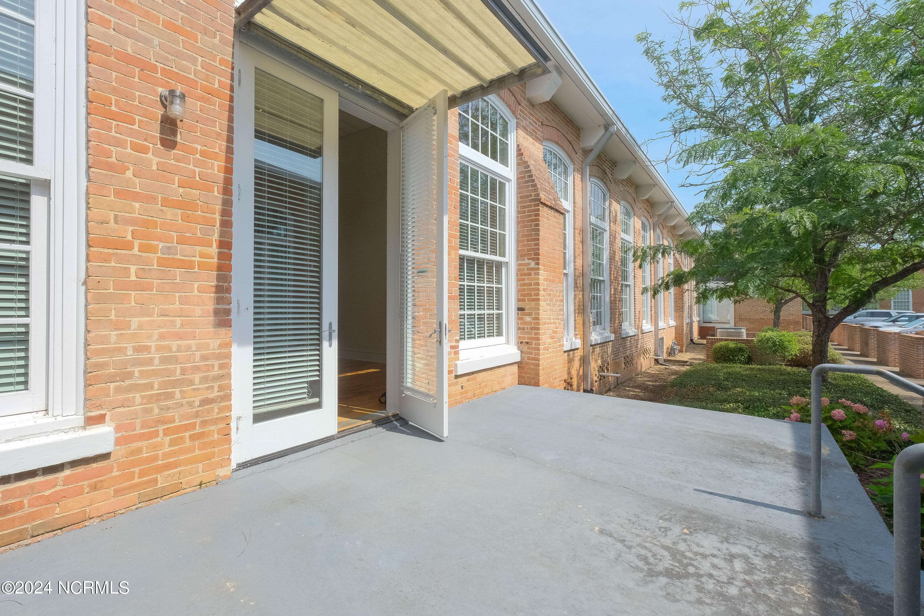 Edenton, NC 27932,723 Mcmullan AVE #Unit 403