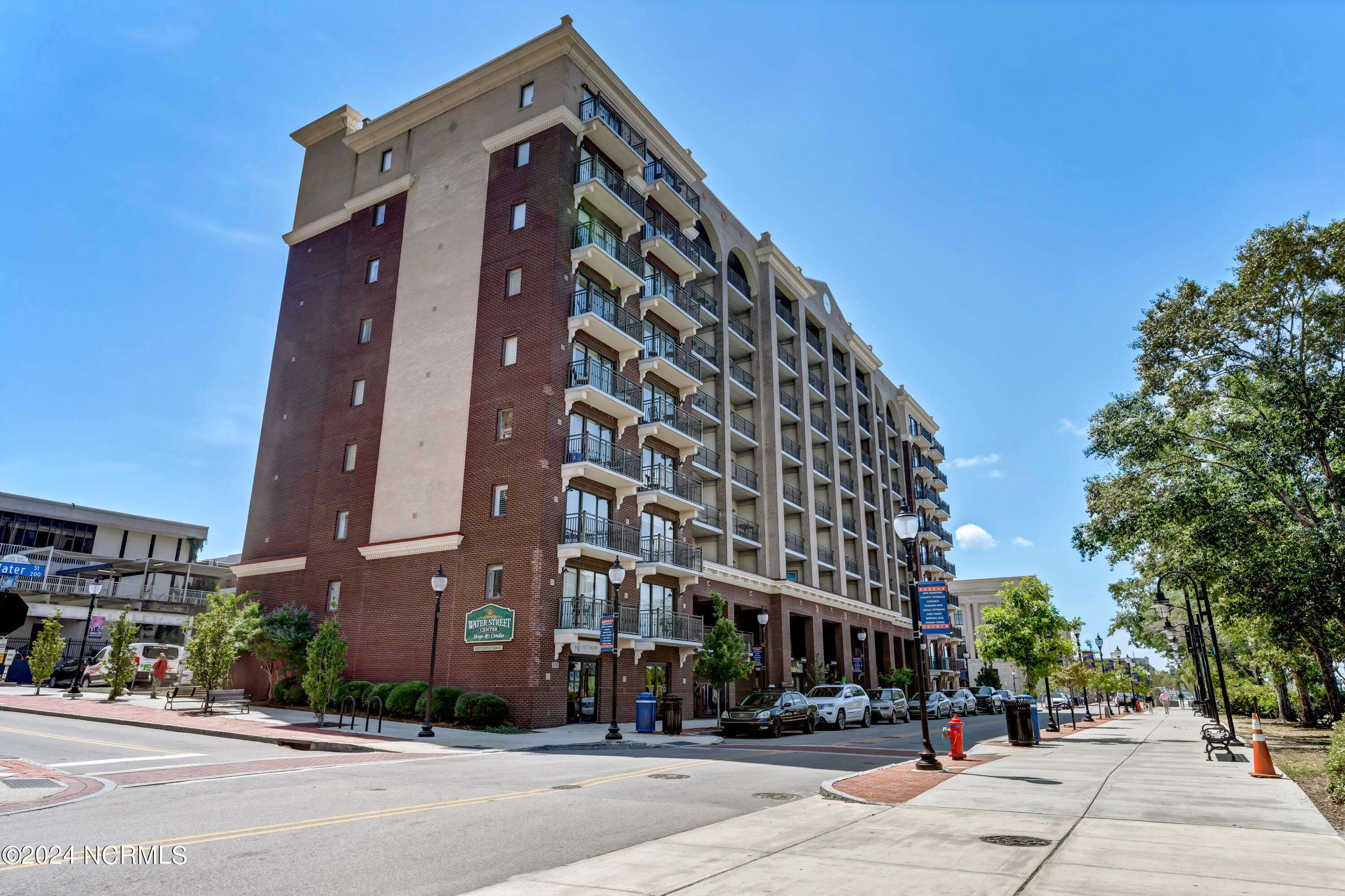 Wilmington, NC 28401,106 N Water ST #311