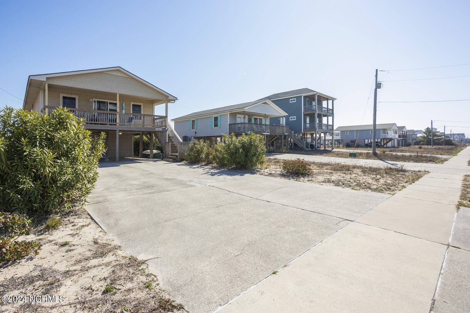 Surf City, NC 28445,1916 N New River Drive