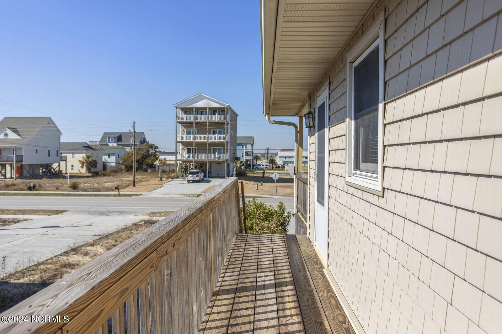 Surf City, NC 28445,1916 N New River DR