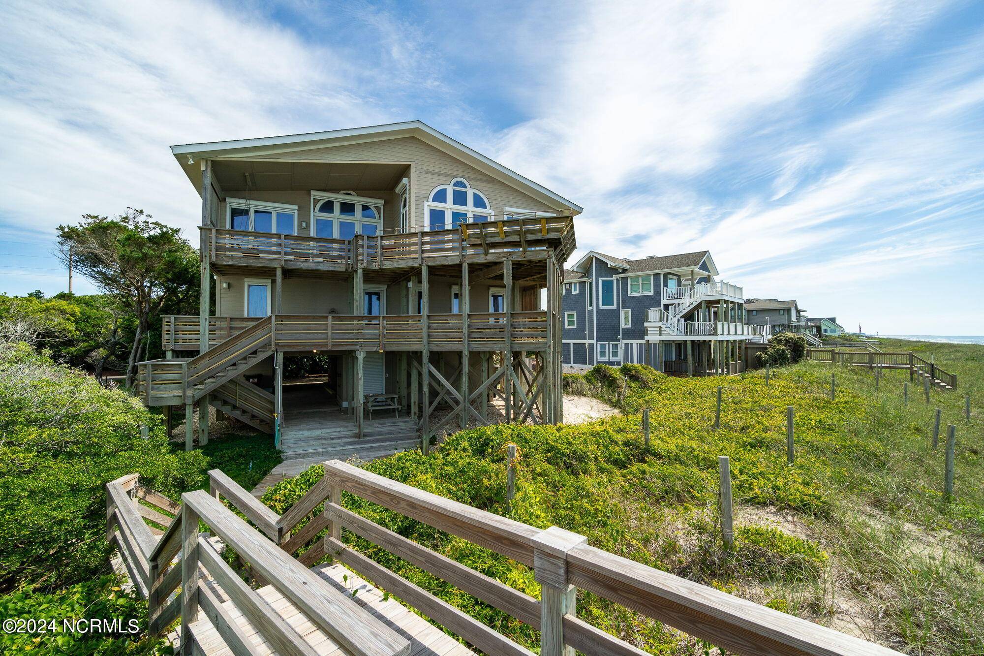 Pine Knoll Shores, NC 28512,469 Maritime PL