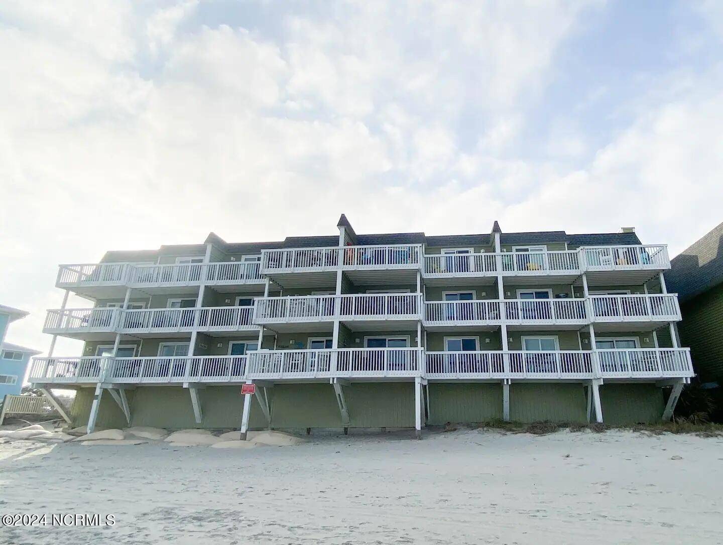 Kure Beach, NC 28449,2120 Surfrider CT